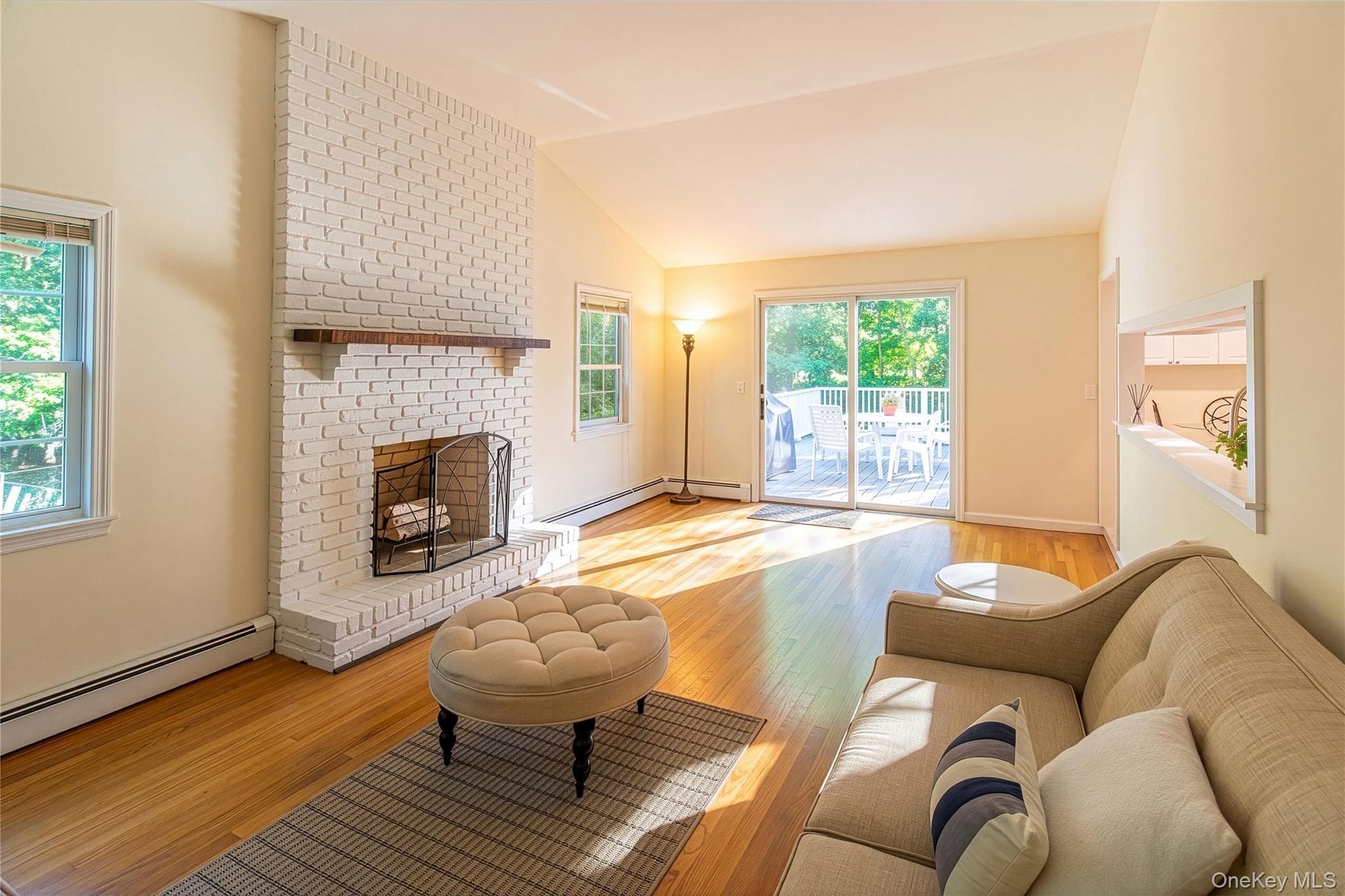 1540 Laurelwood Drive thumbnail 2