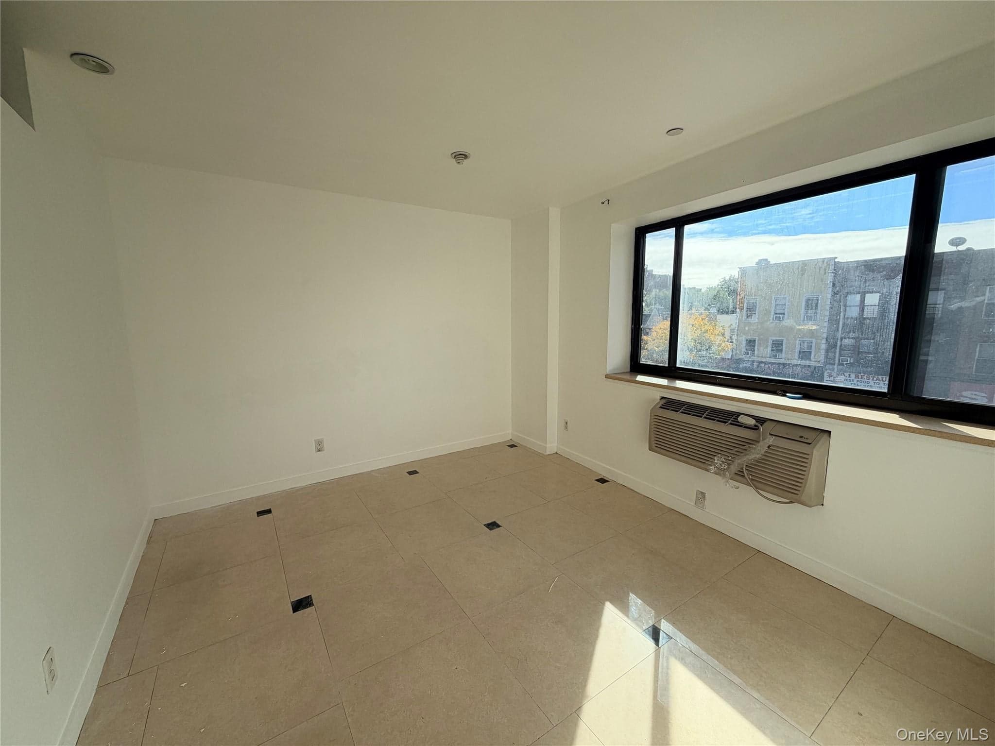 10607 Northern Boulevard Unit: 2A thumbnail 8