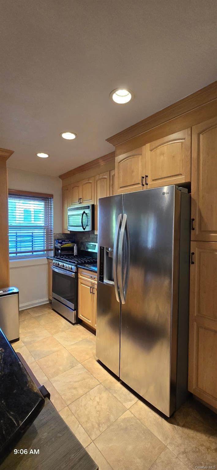 36-30 213th Street Unit: 2B thumbnail 3