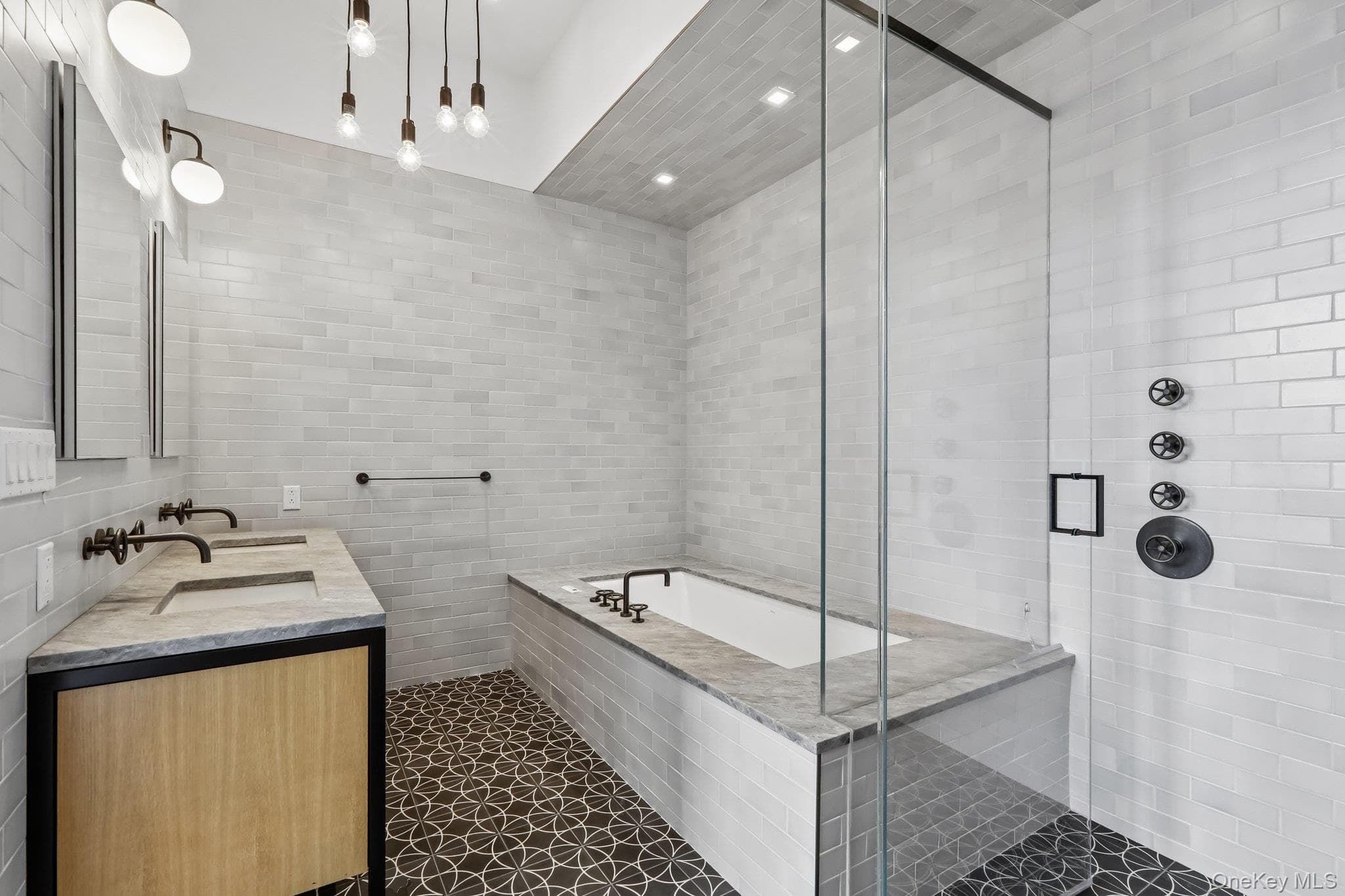 1 E Main Street Unit: 401 thumbnail 31