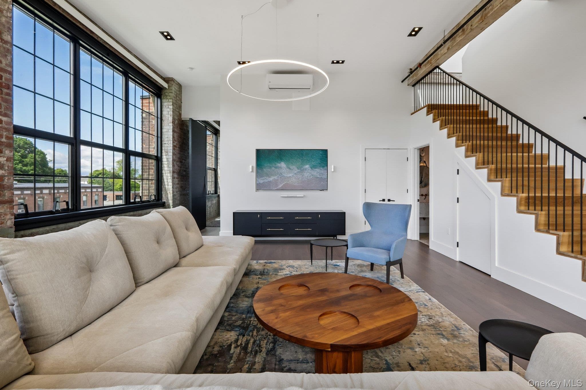 1 E Main Street Unit: 401 thumbnail 7