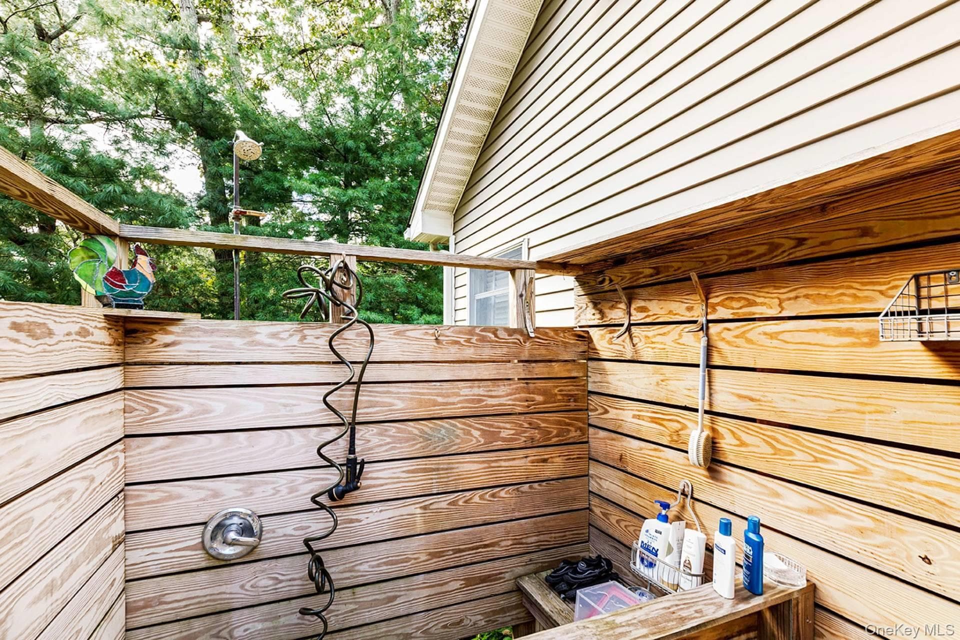 235 Norfolk Drive thumbnail 16
