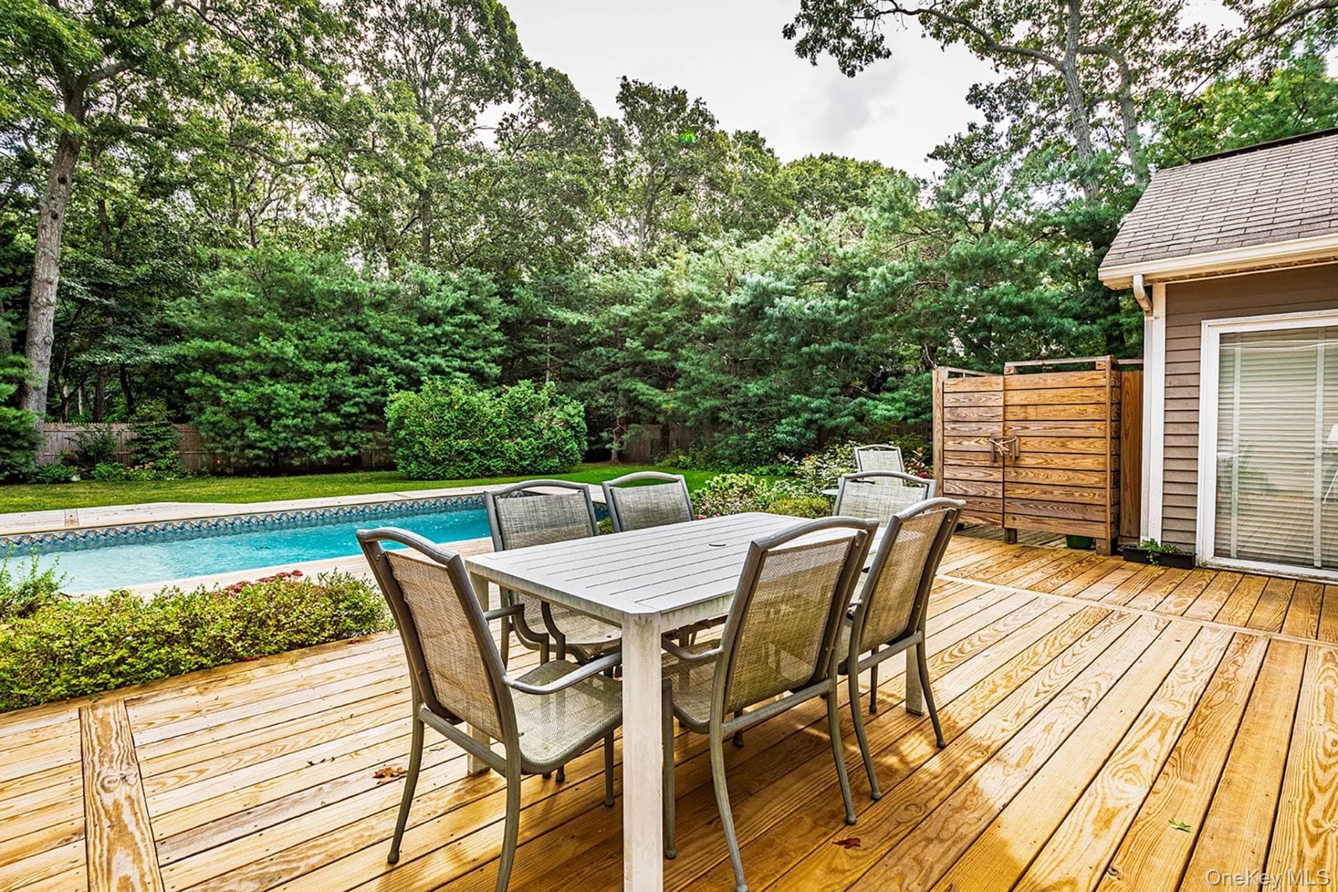 235 Norfolk Drive thumbnail 15