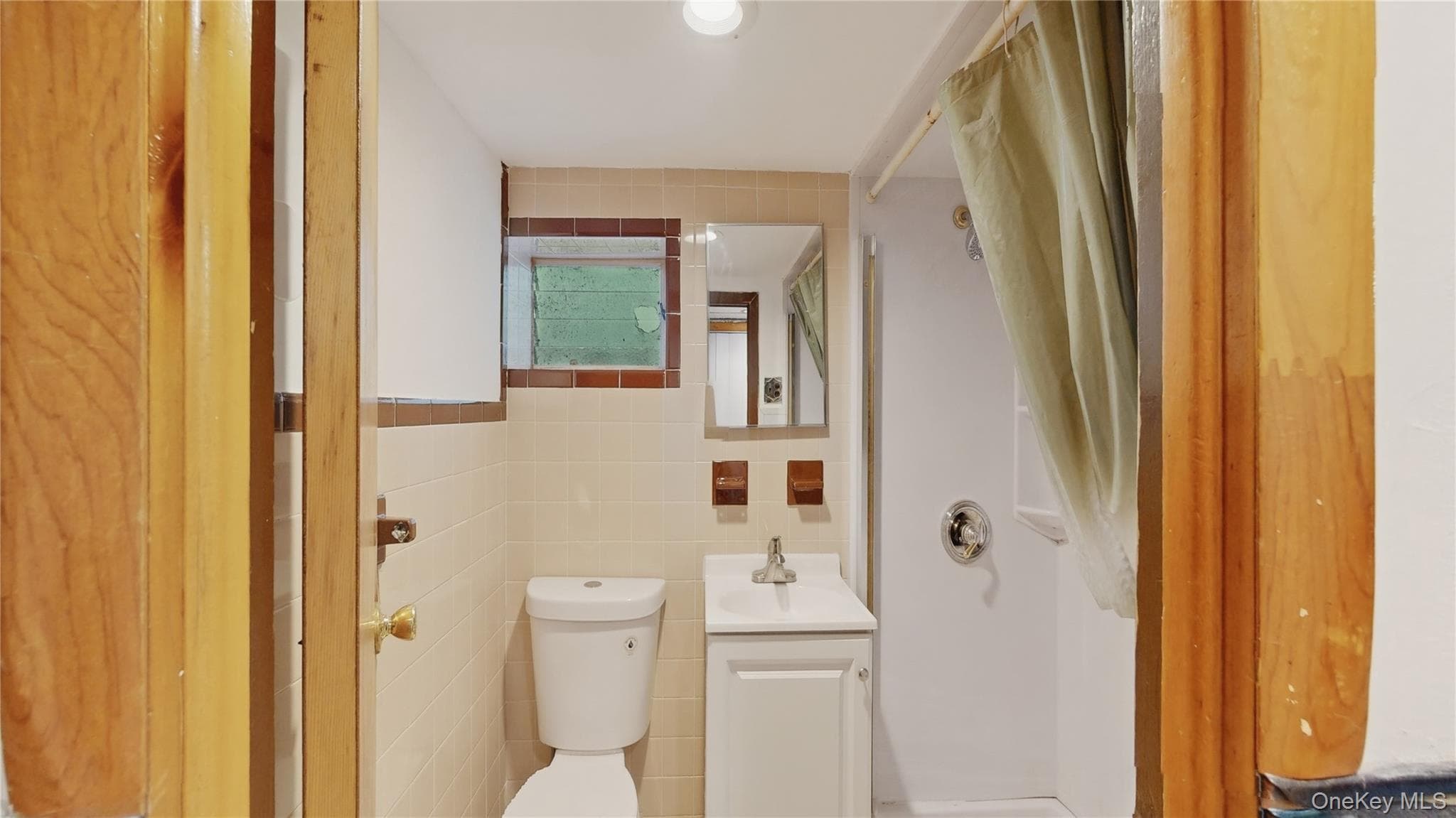 1373 E 55th Street thumbnail 19