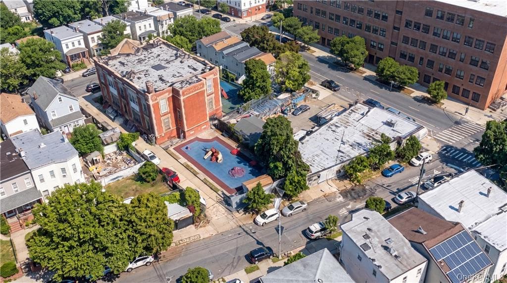 360 Targee Street thumbnail 26