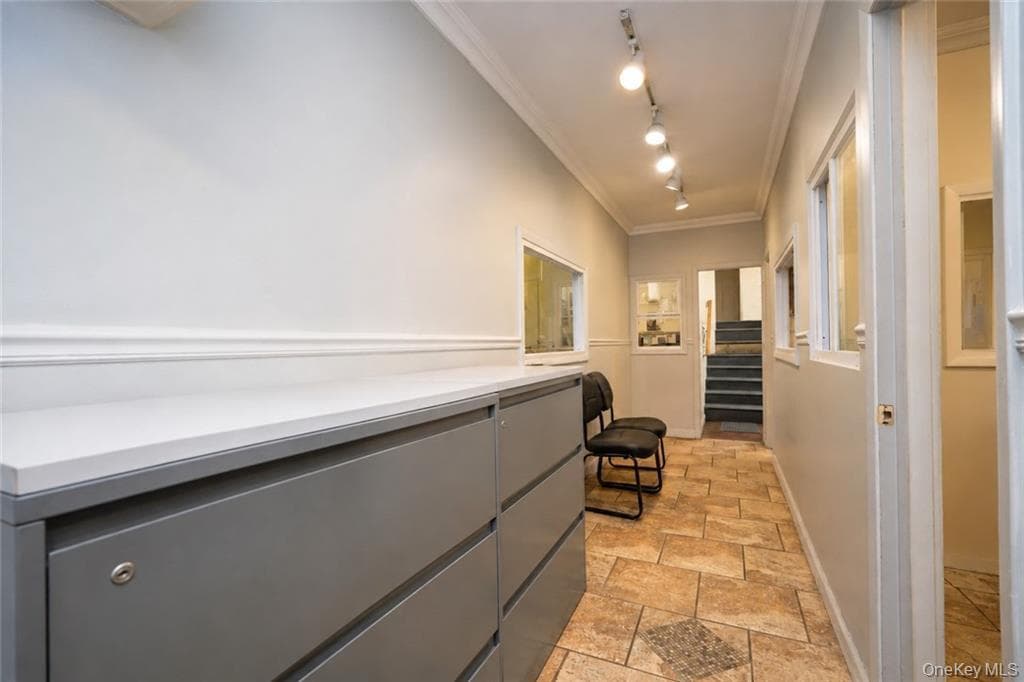 360 Targee Street thumbnail 3