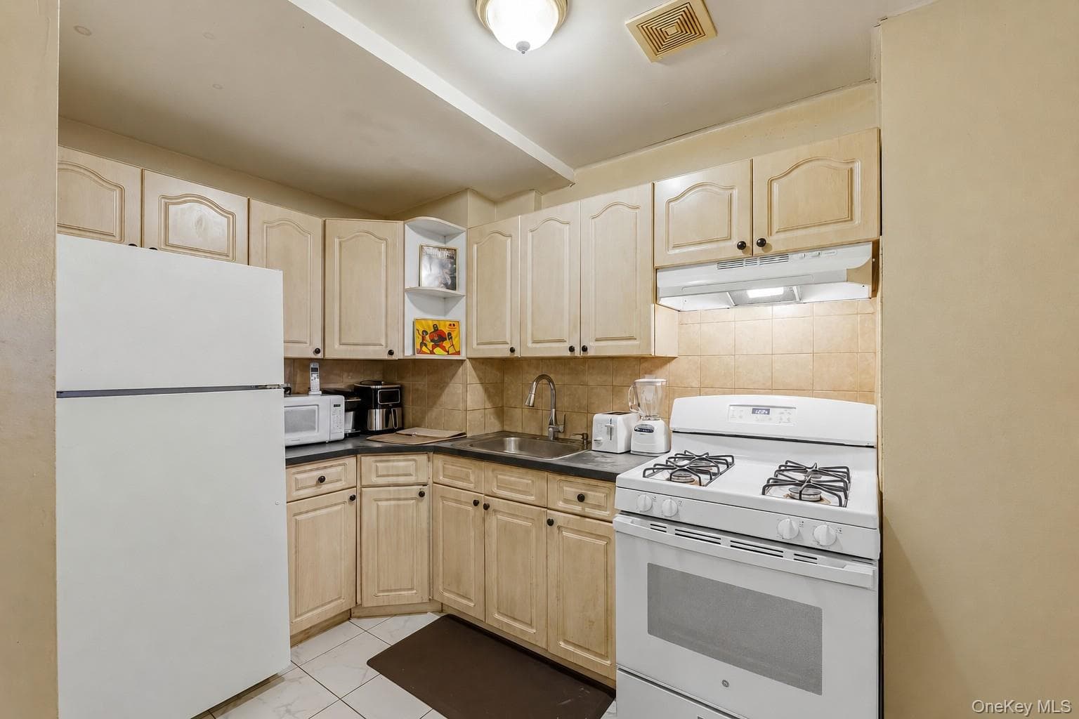 717 E 215th Street thumbnail 42