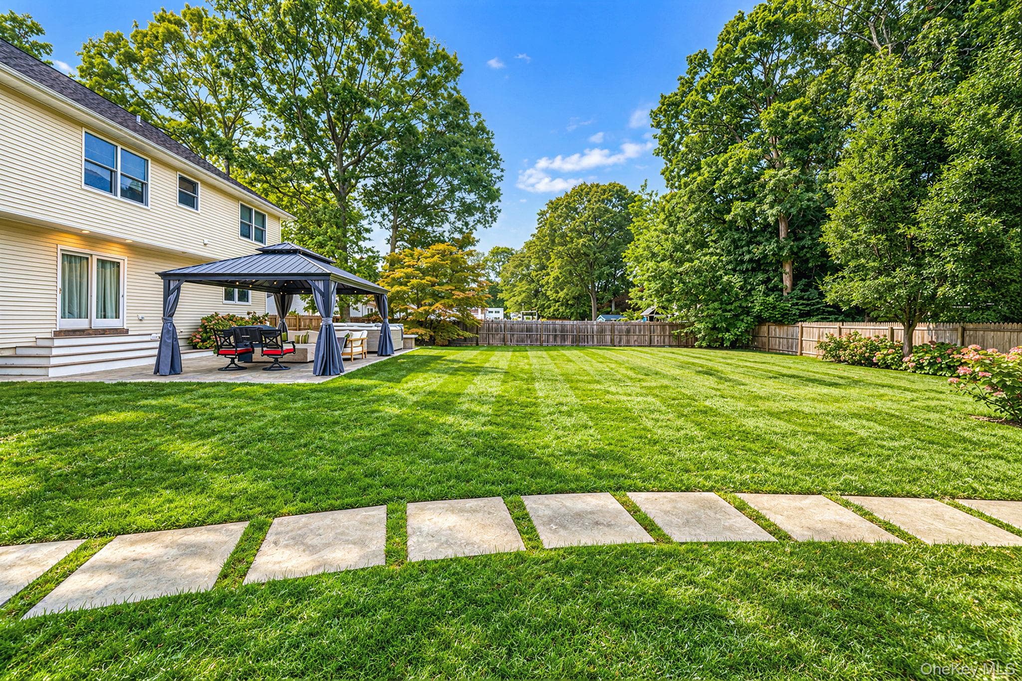 17 Mayfield Drive thumbnail 4