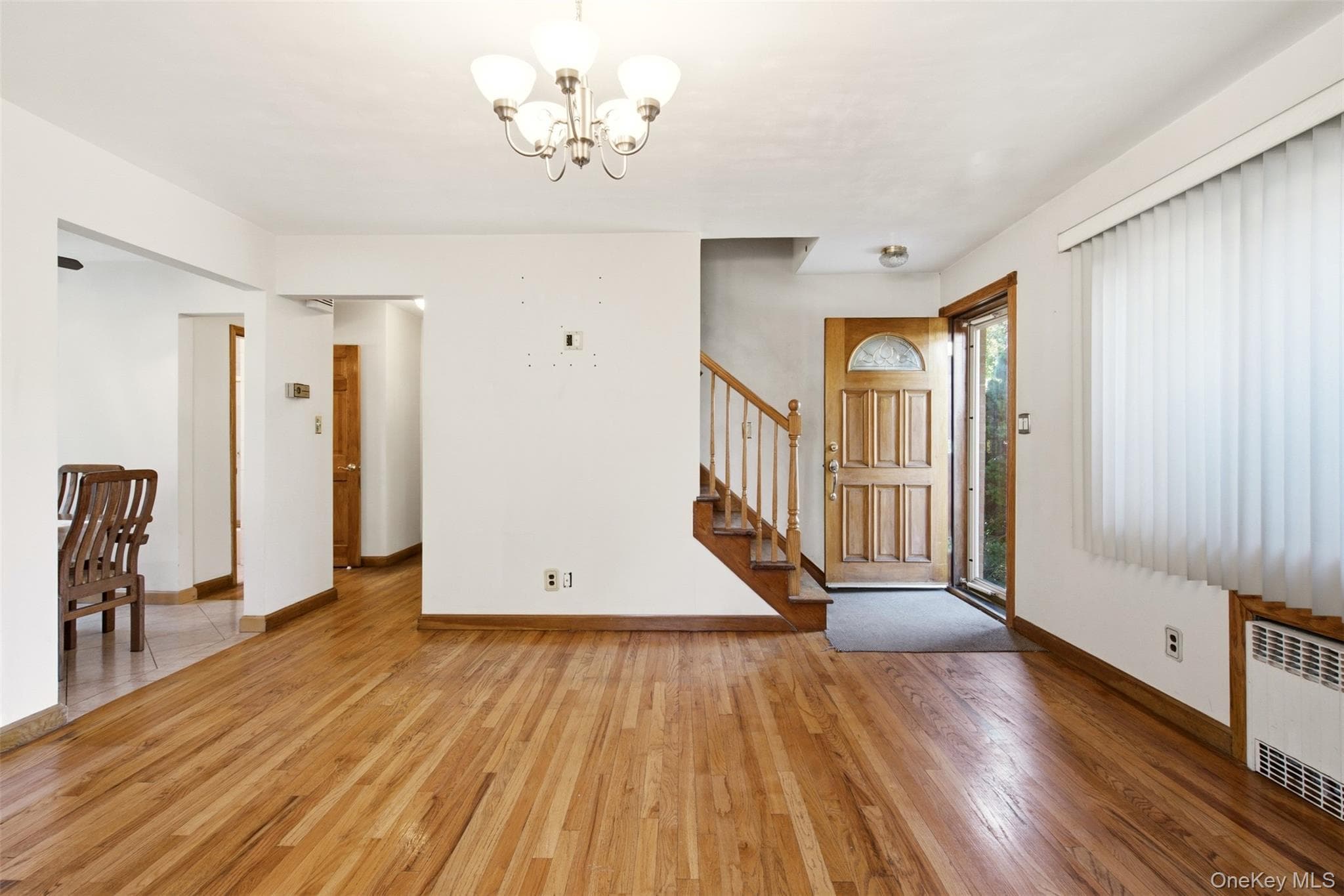 2093 Bergen Street thumbnail 4