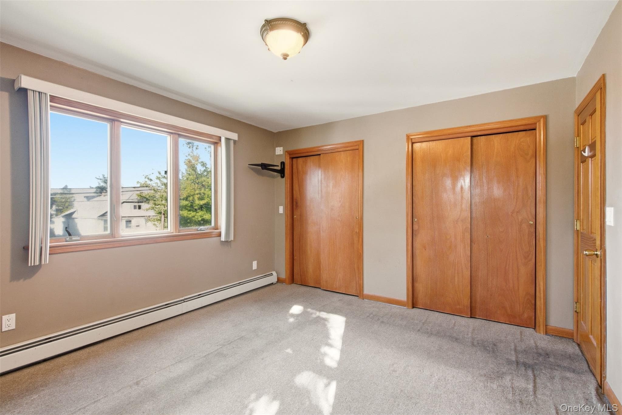2093 Bergen Street thumbnail 21