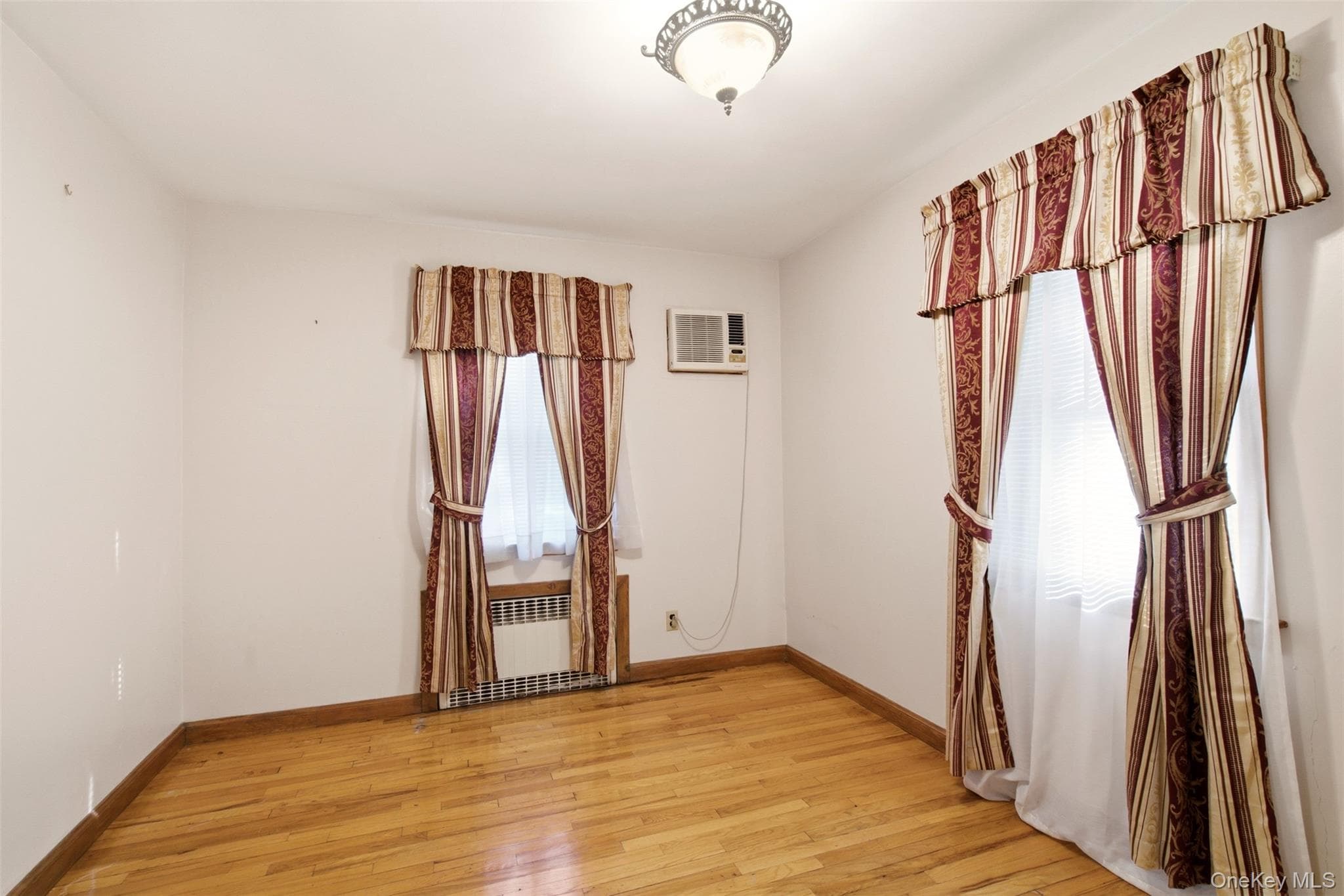 2093 Bergen Street thumbnail 10