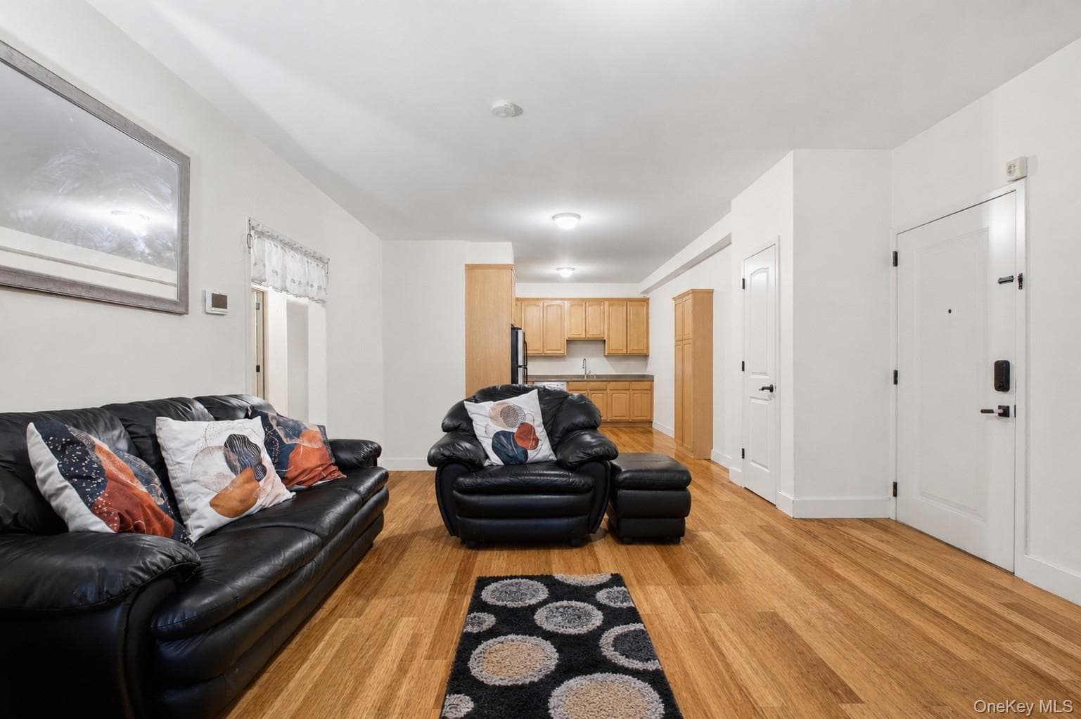 14 E Sandford Boulevard thumbnail 4