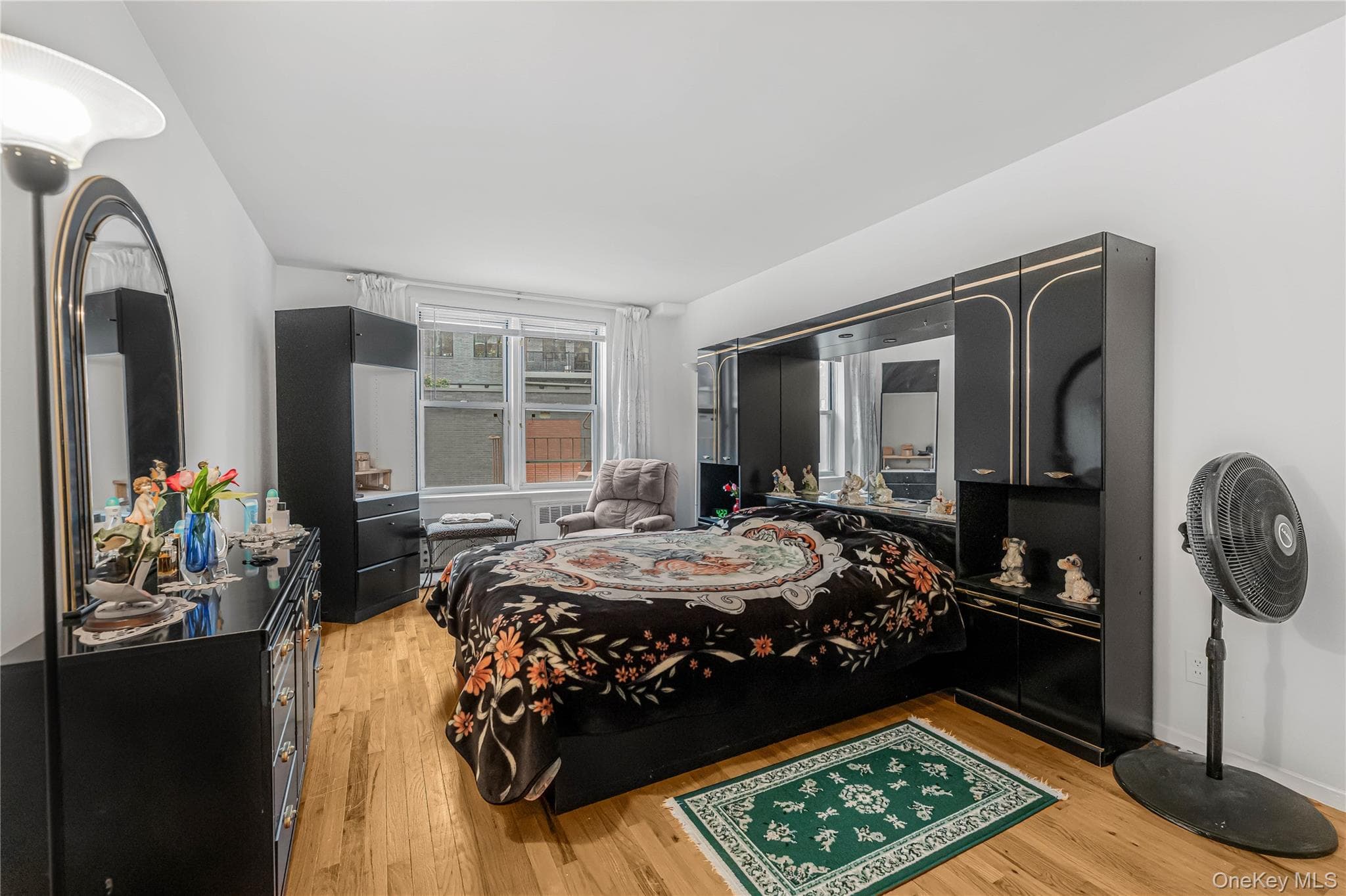 2736 Independence Avenue Unit: 2B thumbnail 8
