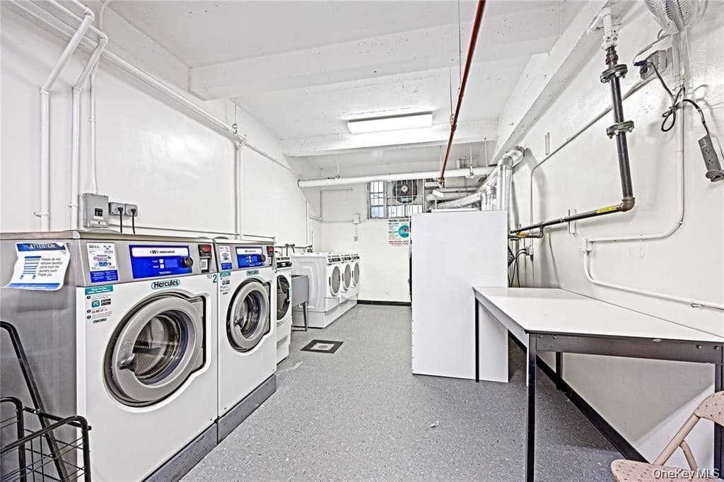 2736 Independence Avenue Unit: 2B thumbnail 12