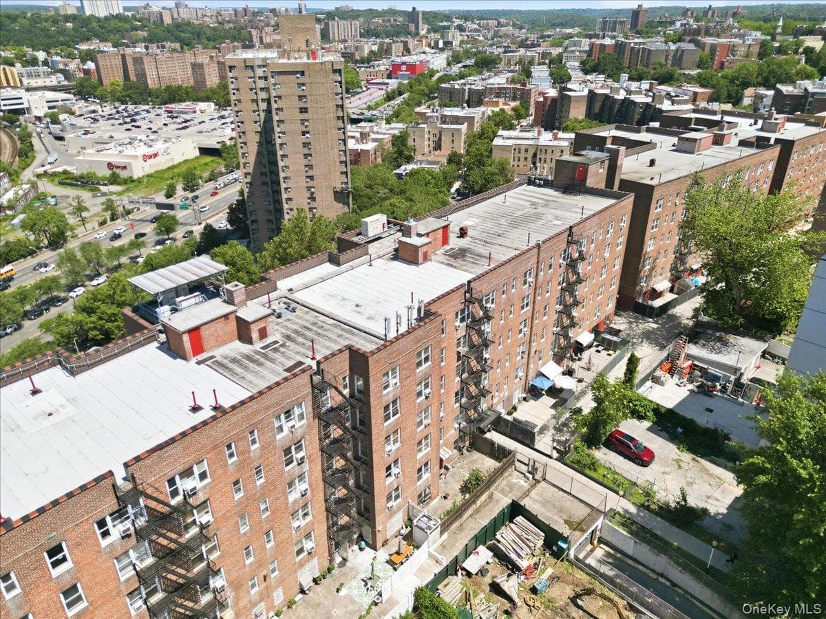 2630 Kingsbridge Terrace Unit: 5O thumbnail 25