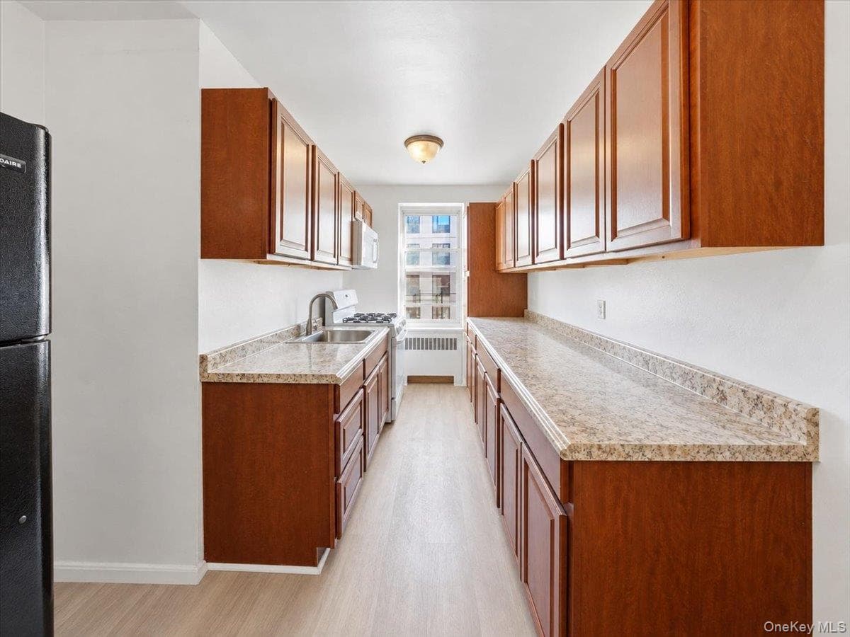 2630 Kingsbridge Terrace Unit: 5O thumbnail 7