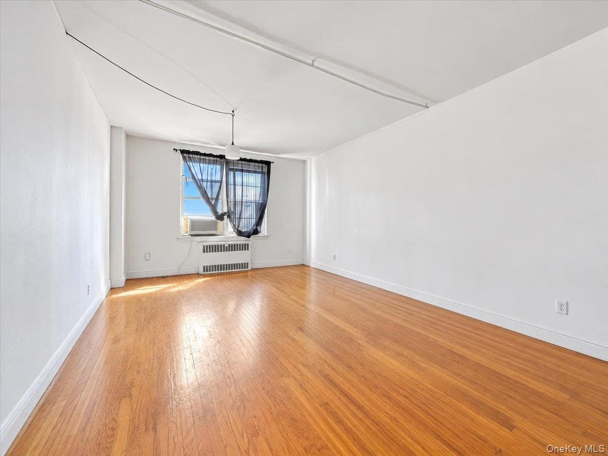 2630 Kingsbridge Terrace Unit: 5O thumbnail 4