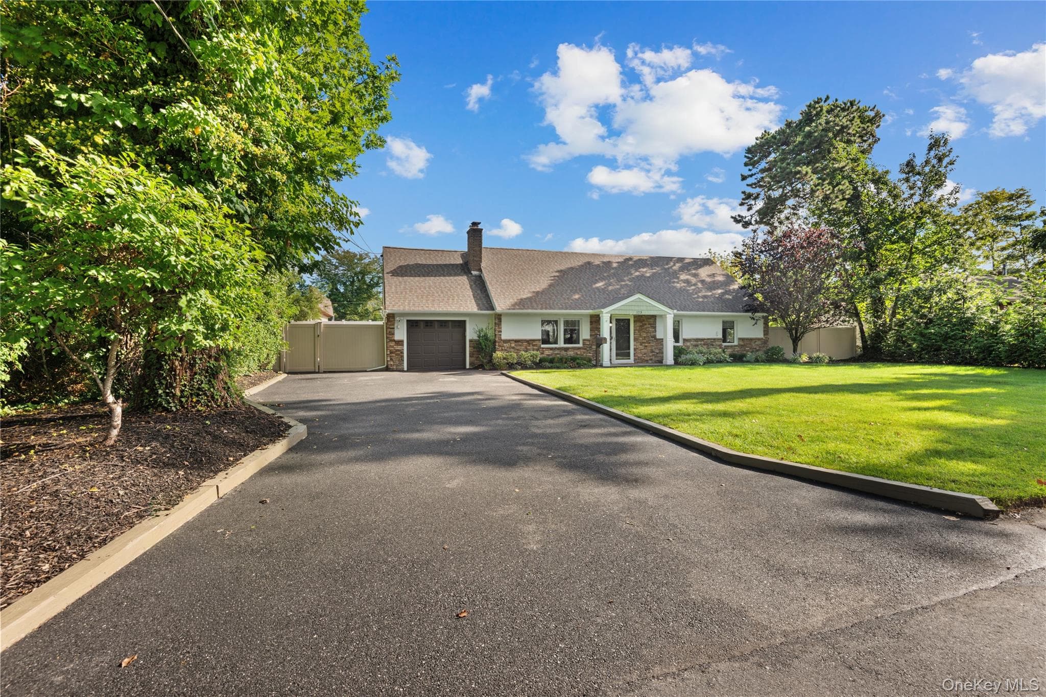 123 Hiawatha Drive thumbnail 3
