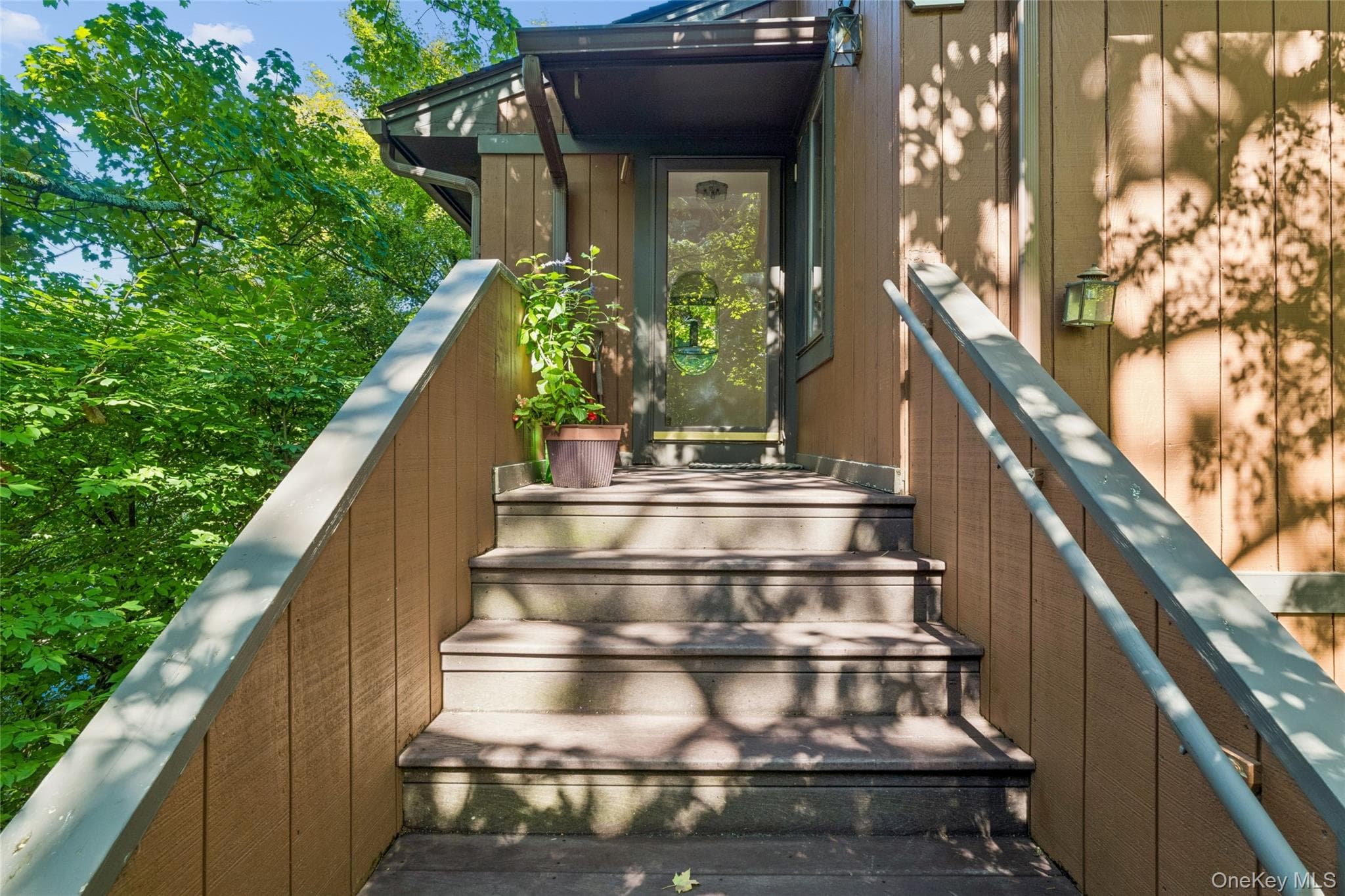 209 Martling Avenue thumbnail 2