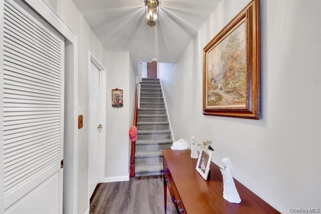561 Logan Avenue thumbnail 3