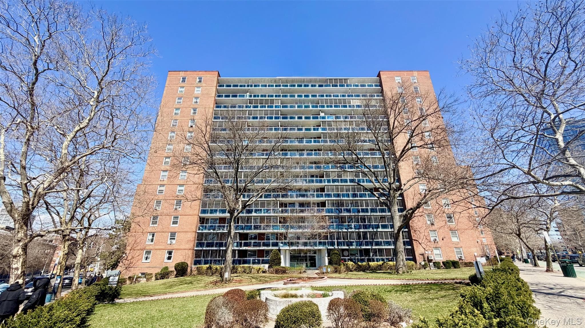 9707 63rd Road Unit: 8G photo 1