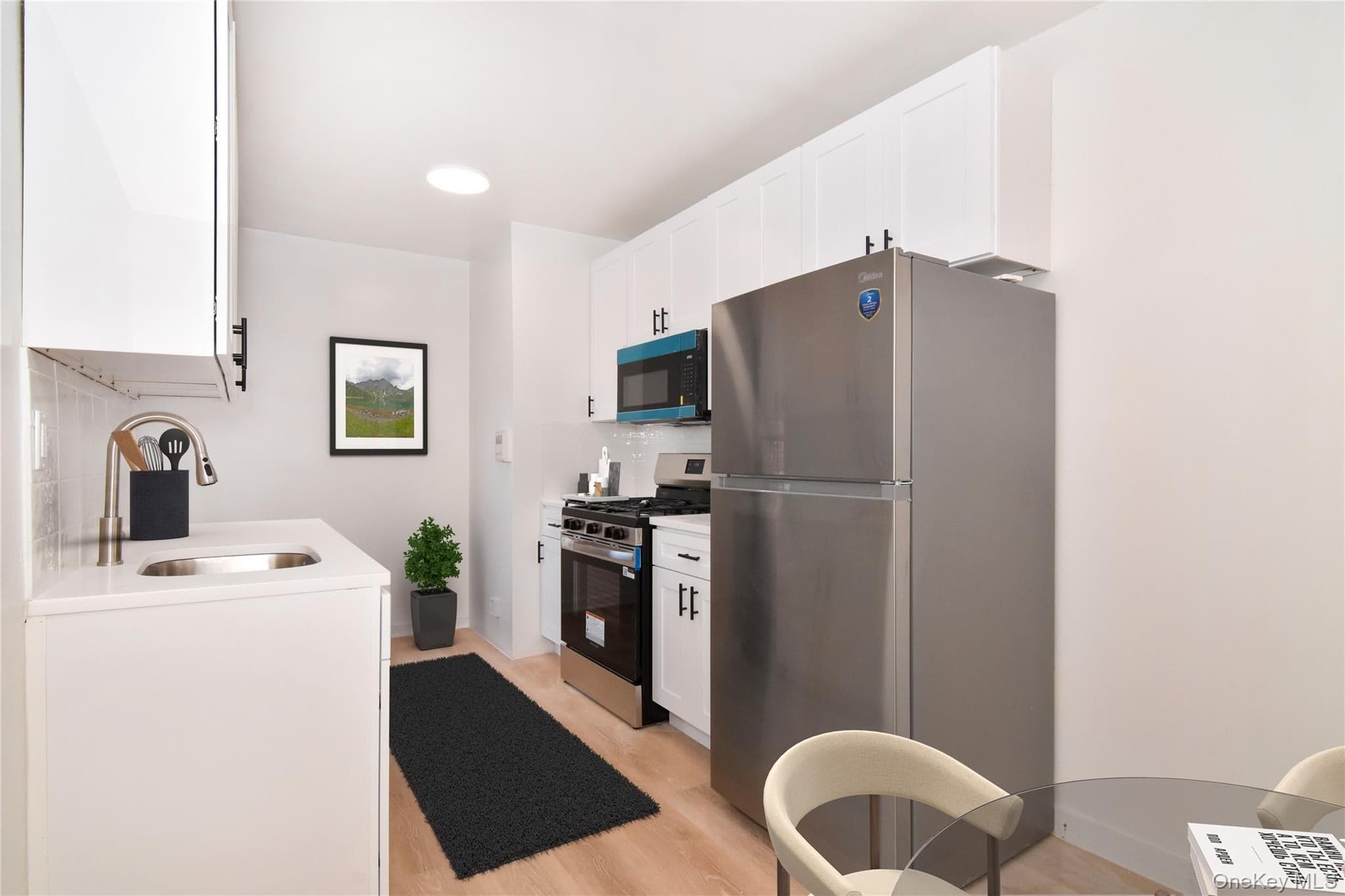 590 E 3rd Street Unit: 1L thumbnail 7