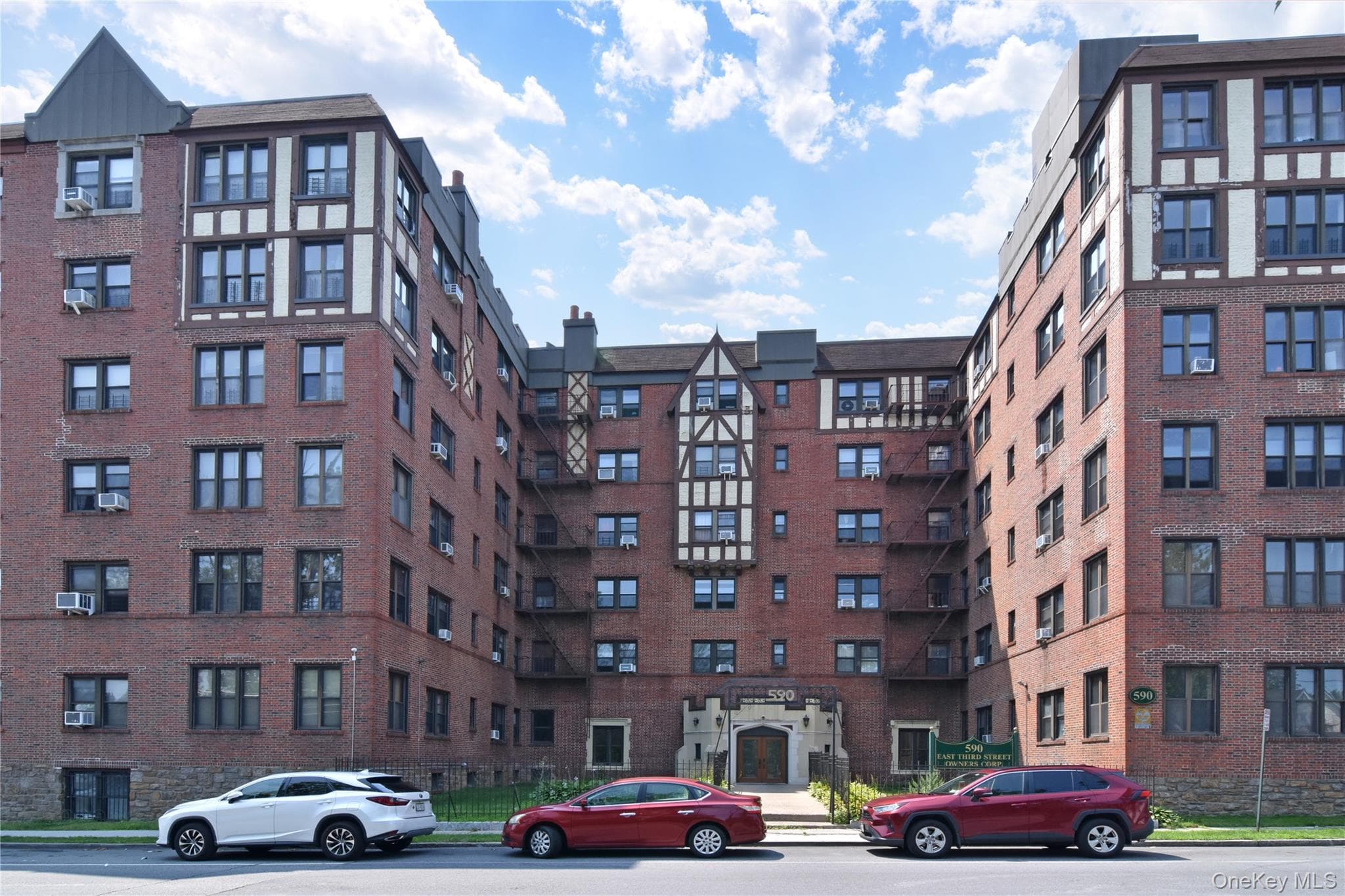 590 E 3rd Street Unit: 1L thumbnail 21