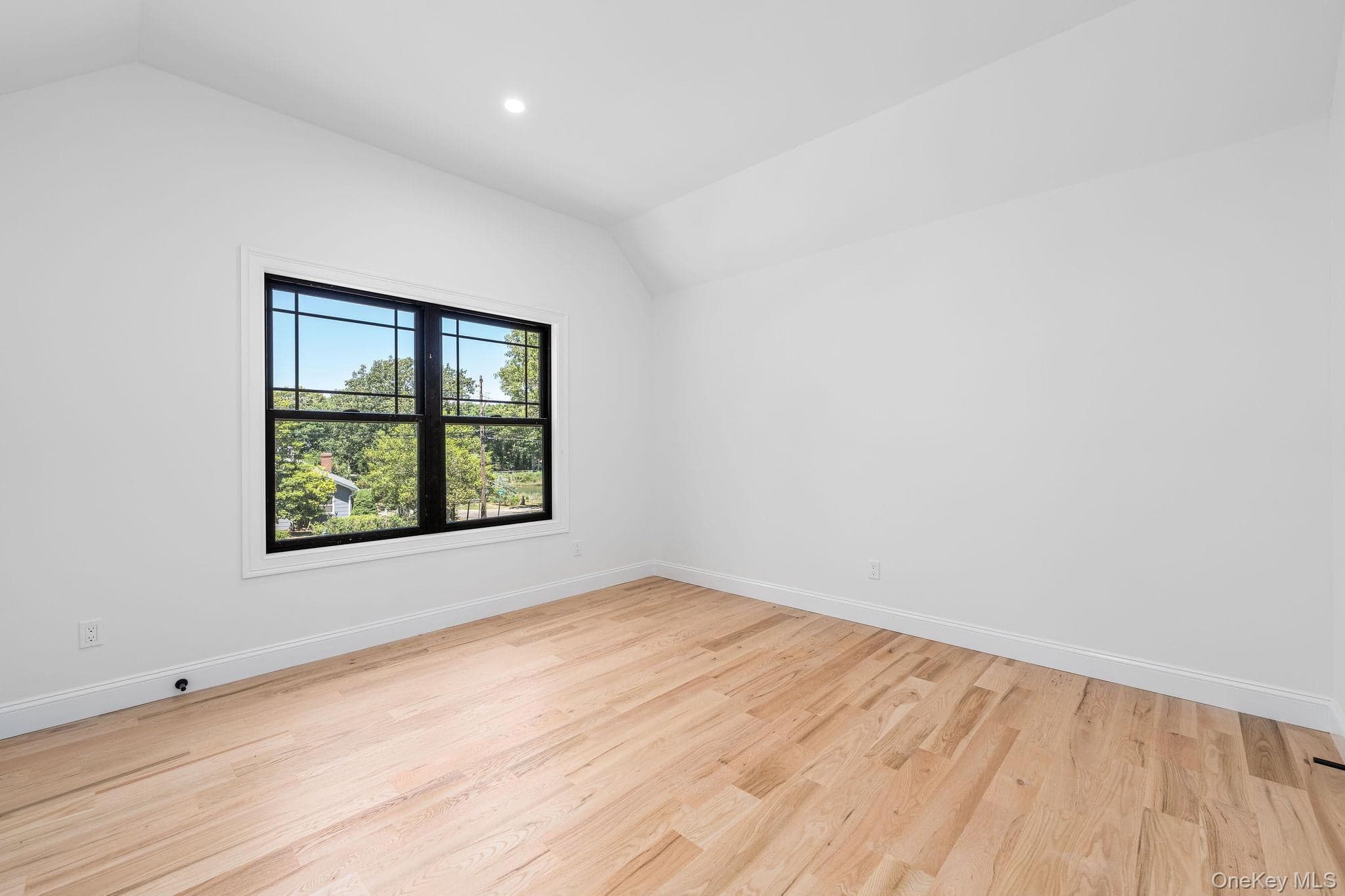 1700 Smith Drive thumbnail 25
