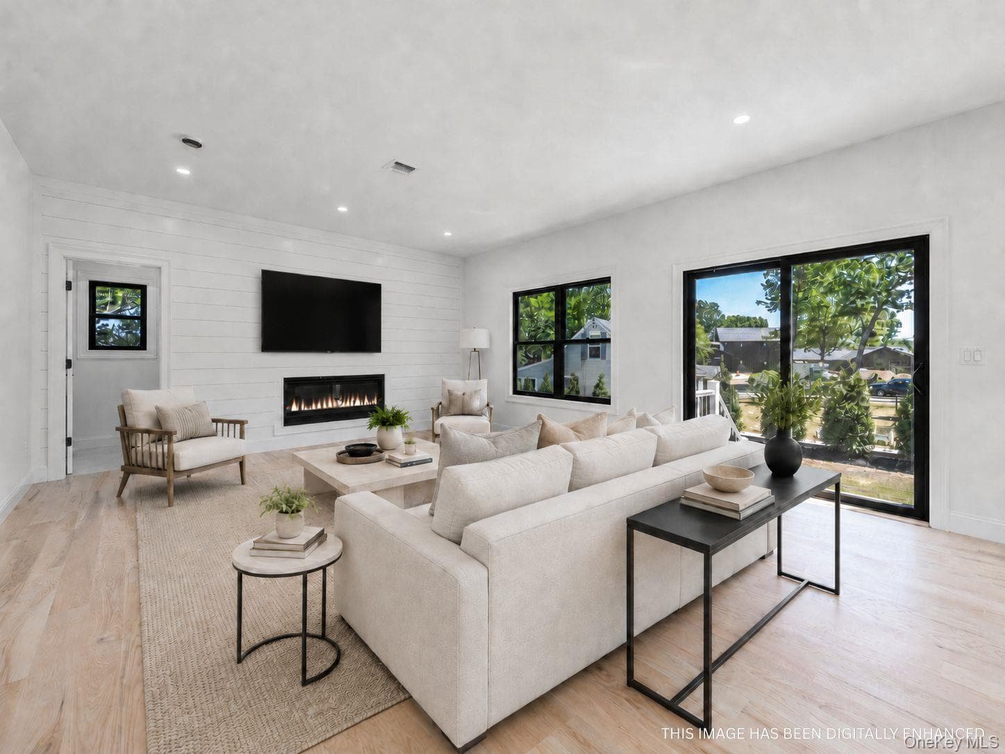 1700 Smith Drive thumbnail 4