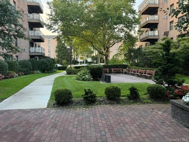 3 Birchwood Court Unit: 4M thumbnail 16