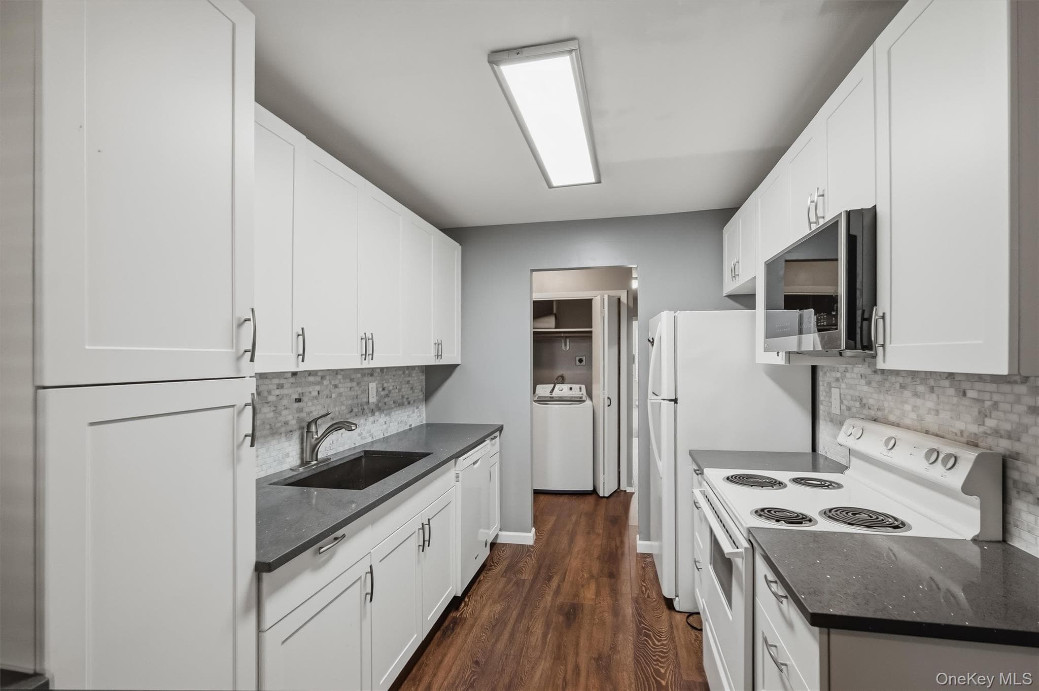 631 Sierra Vista Lane thumbnail 12