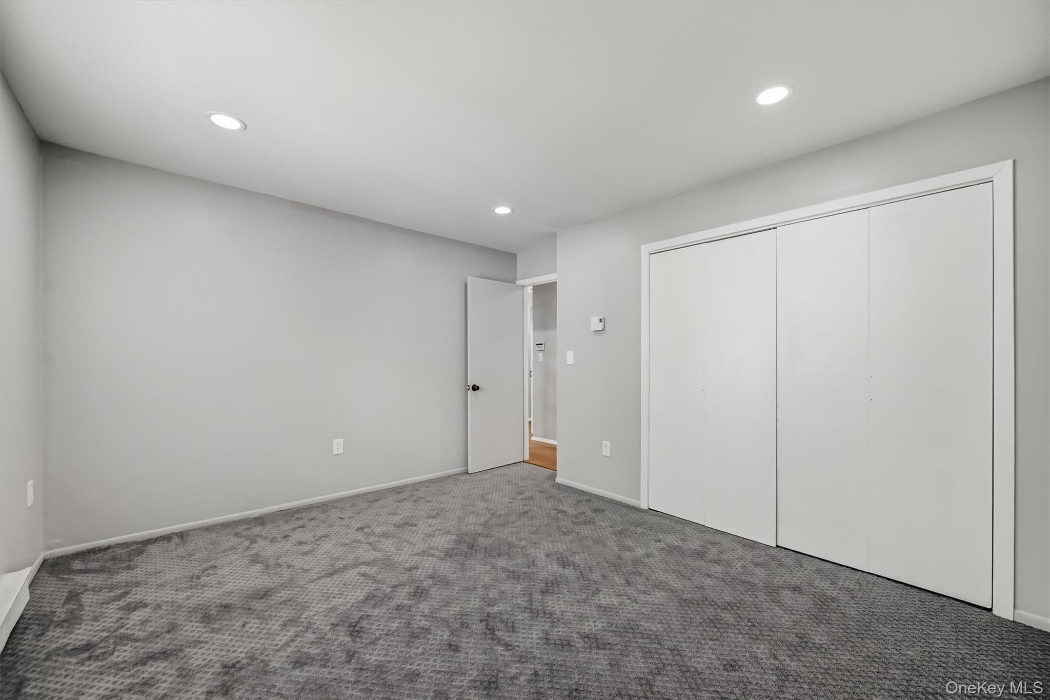 631 Sierra Vista Lane thumbnail 28