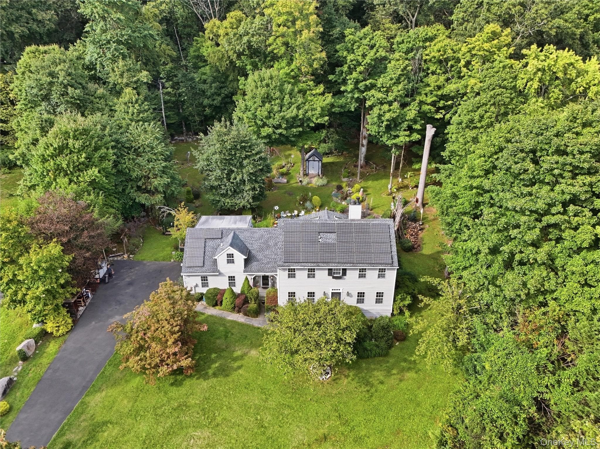 40 Apple Hill Drive photo 1