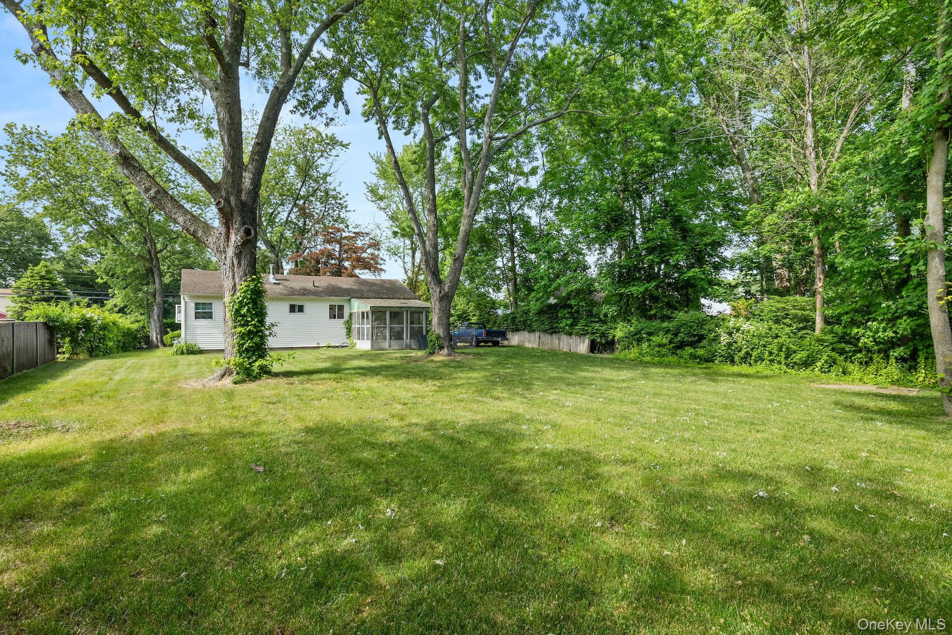 70 E Lakeland Street thumbnail 11