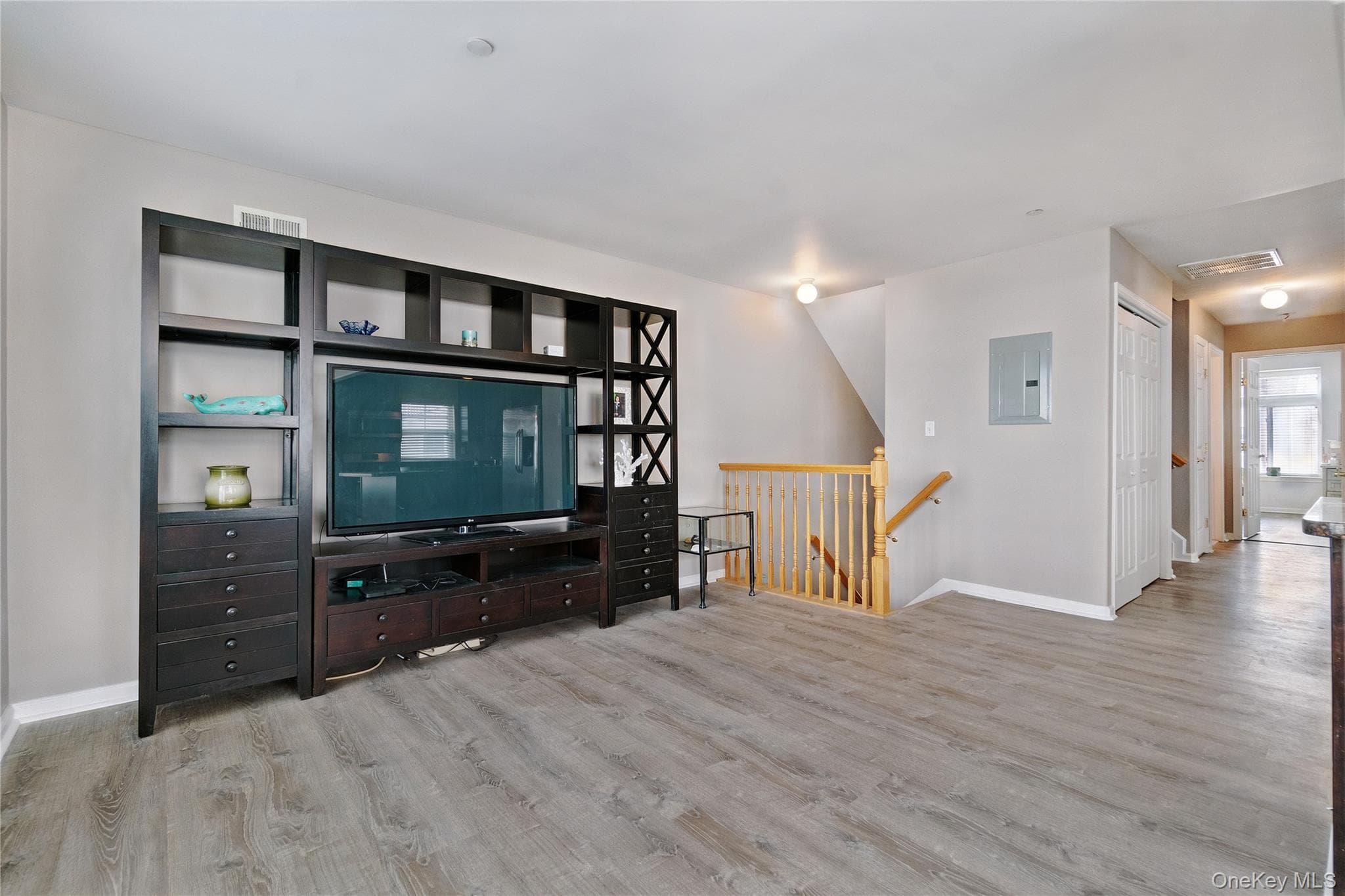 6428 Ocean Avenue thumbnail 18