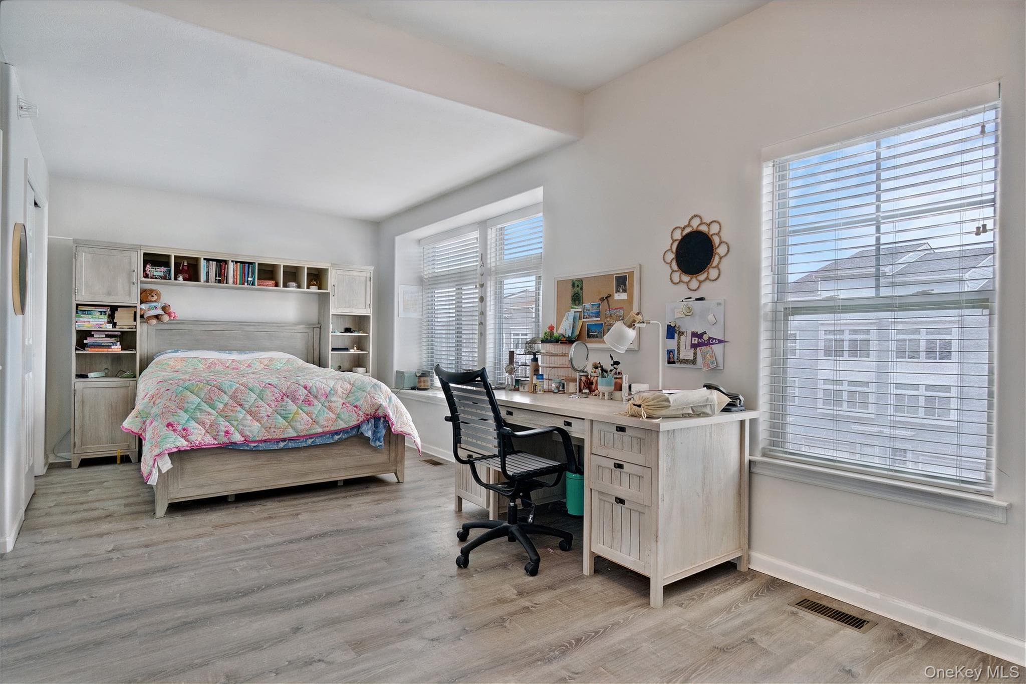 6428 Ocean Avenue thumbnail 20