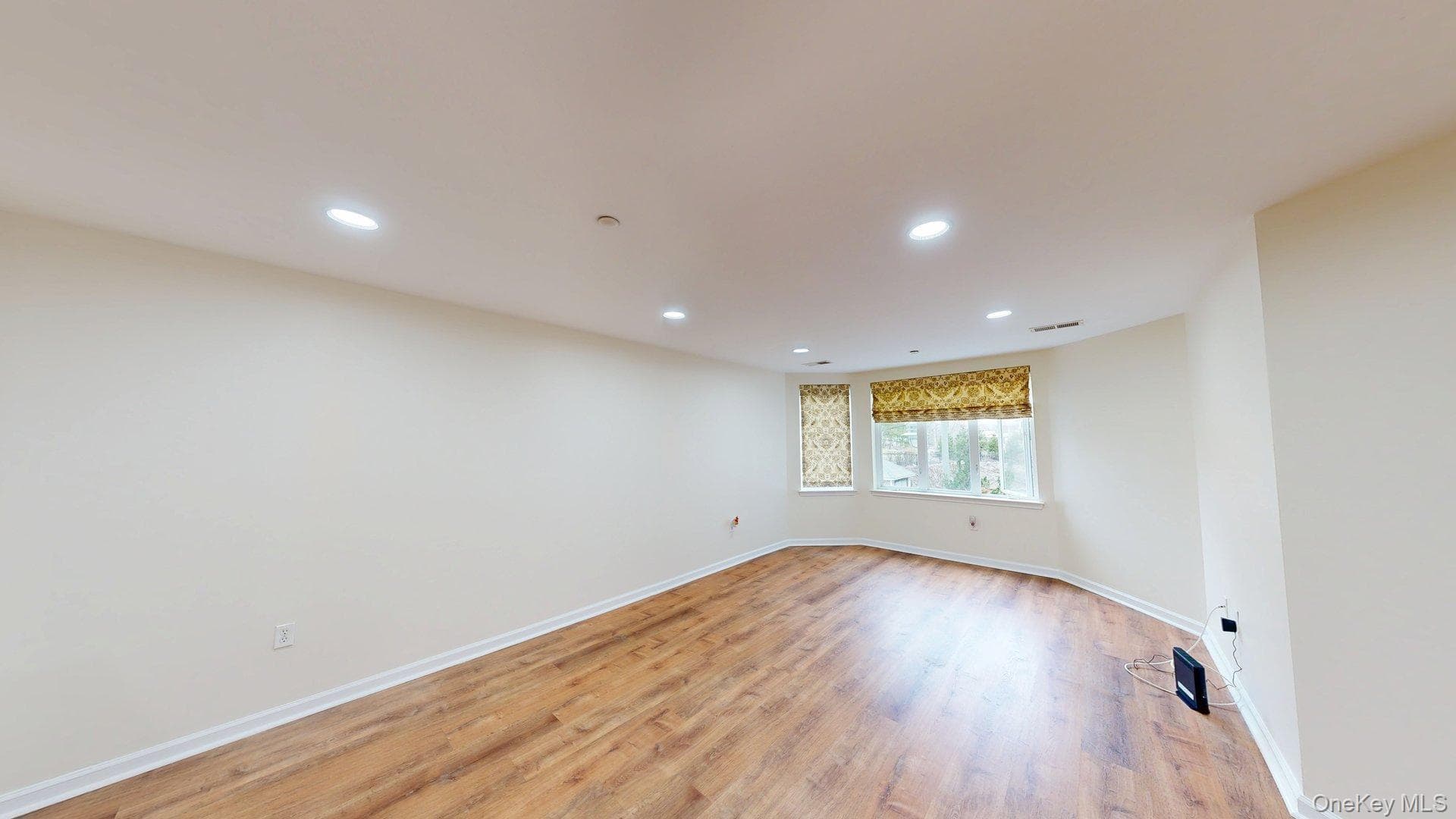 1109 Round Pointe Drive Unit: 1109 thumbnail 5