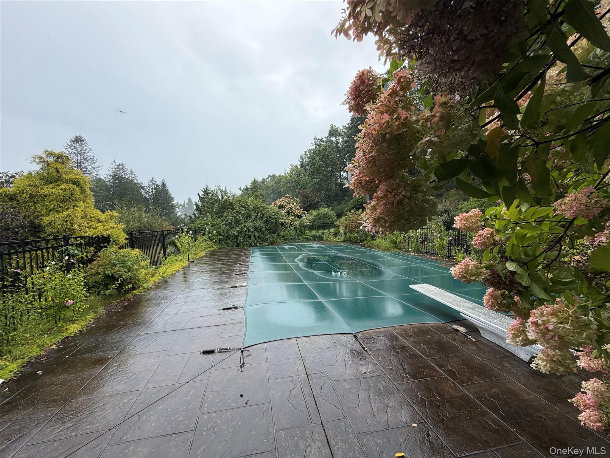 151 Prospect Hill Road thumbnail 35