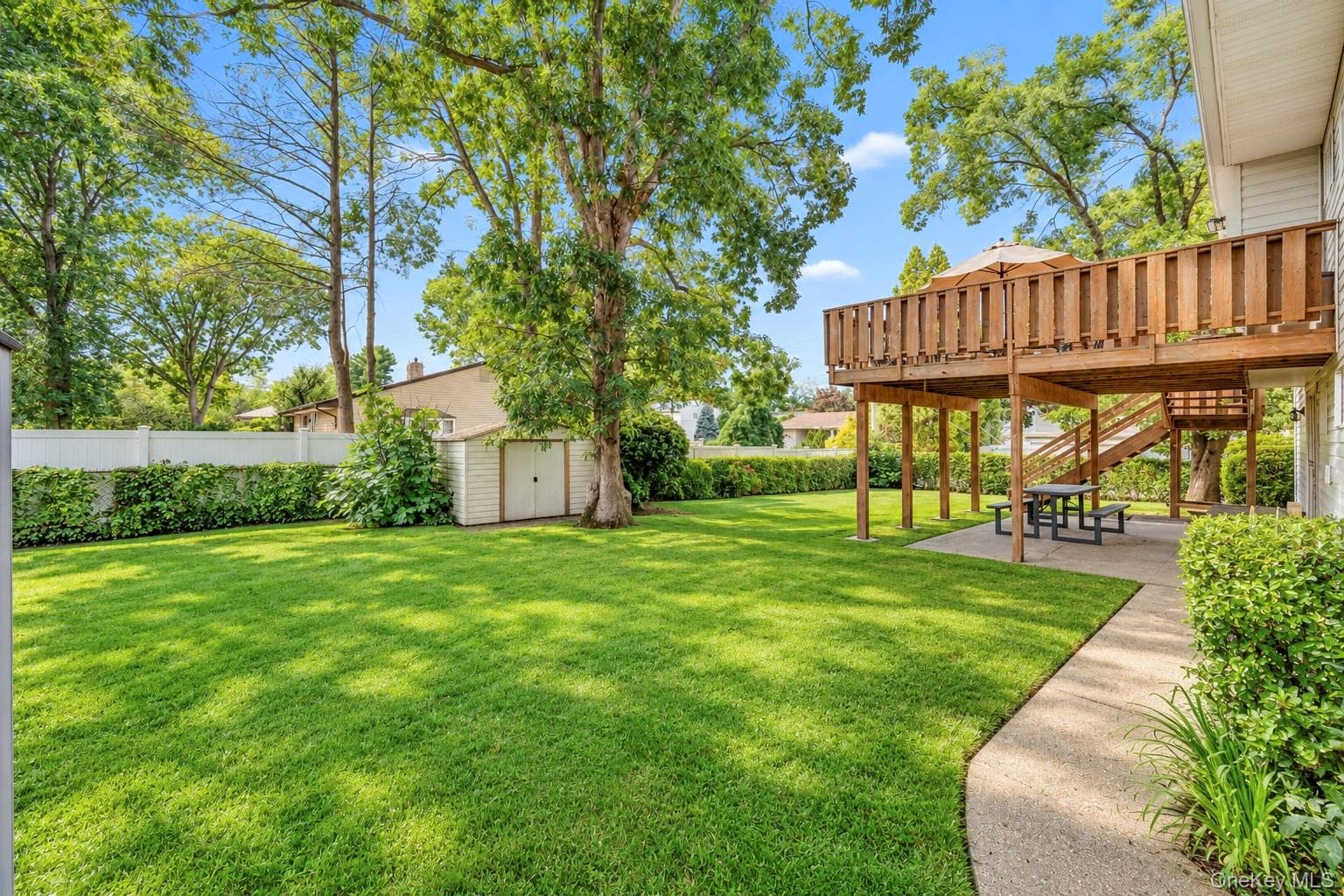 36 Deer Park Boulevard thumbnail 7