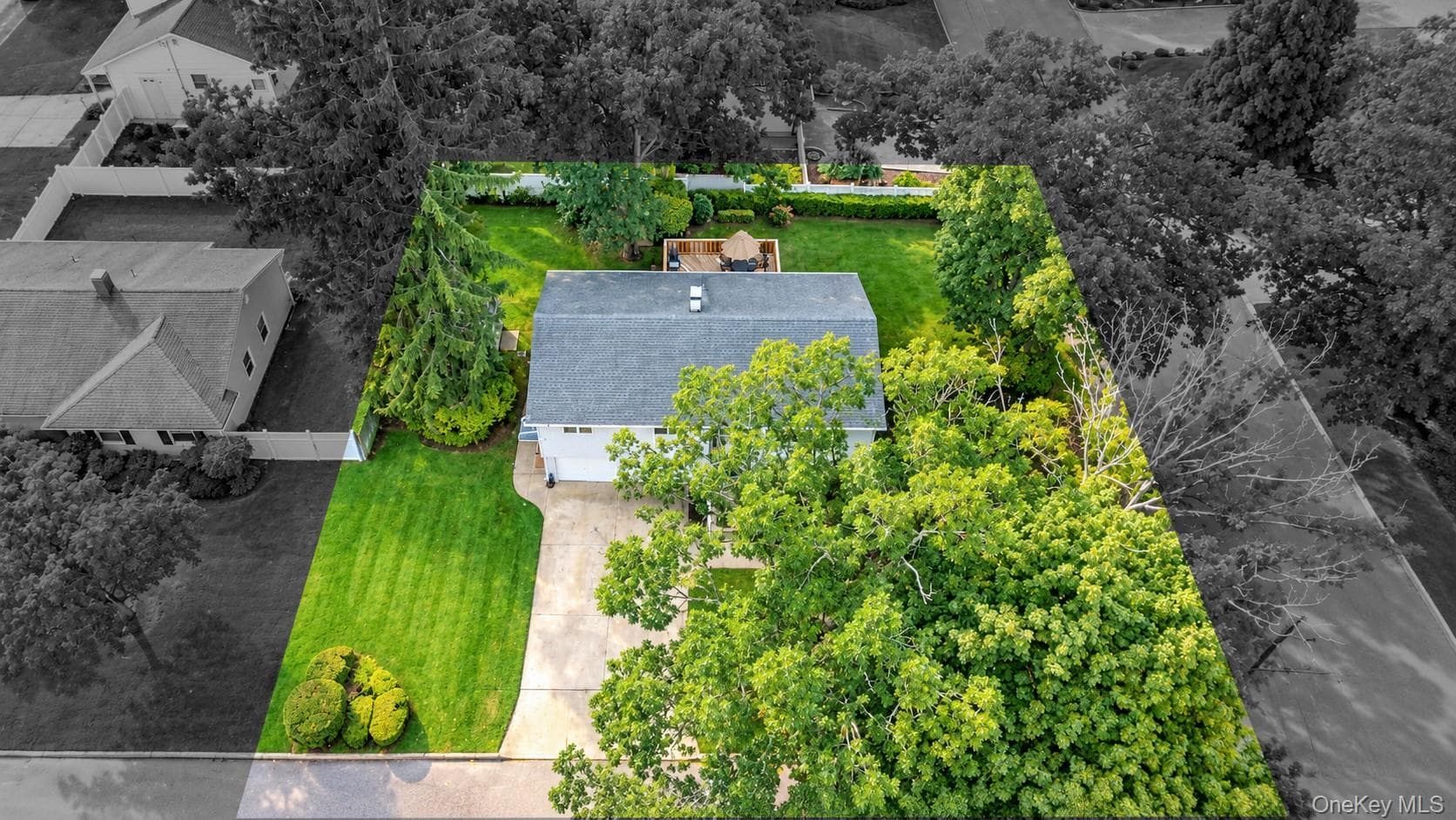 36 Deer Park Boulevard thumbnail 4