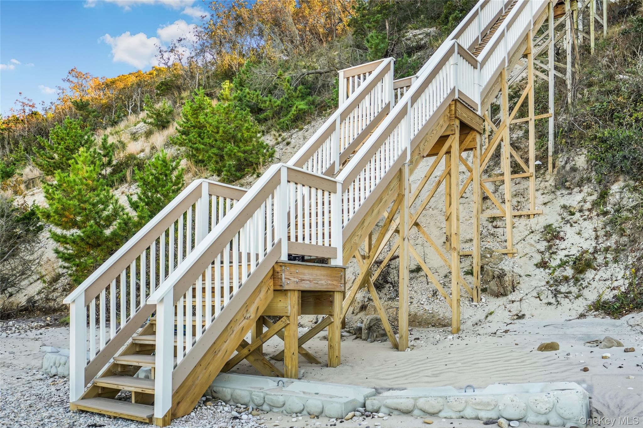 157 Cliff Road thumbnail 40