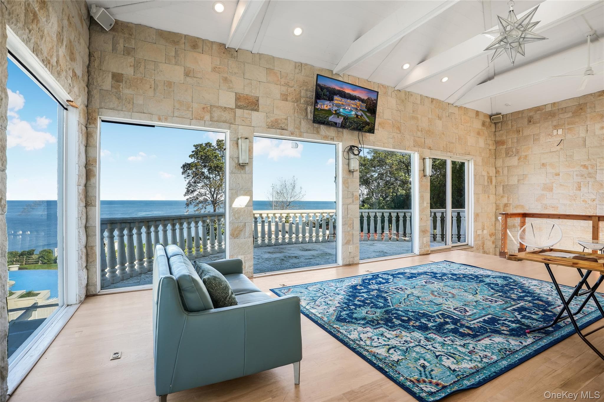 157 Cliff Road thumbnail 19