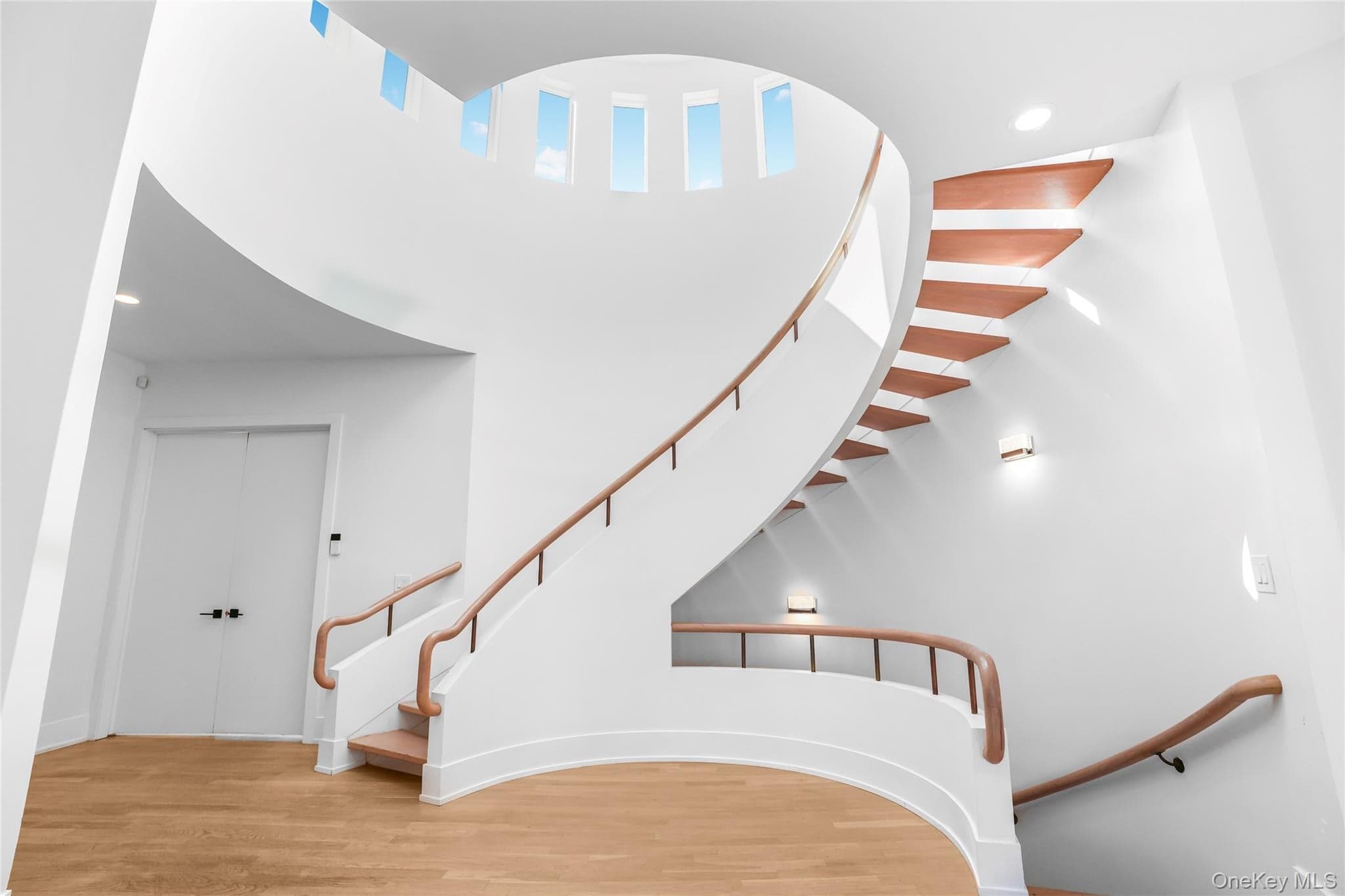 157 Cliff Road thumbnail 14