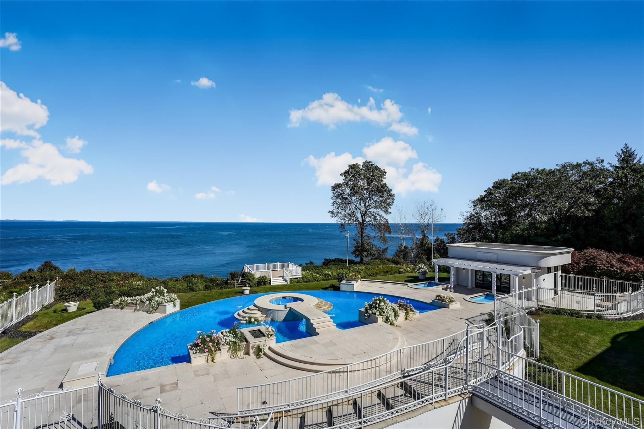 157 Cliff Road thumbnail 8