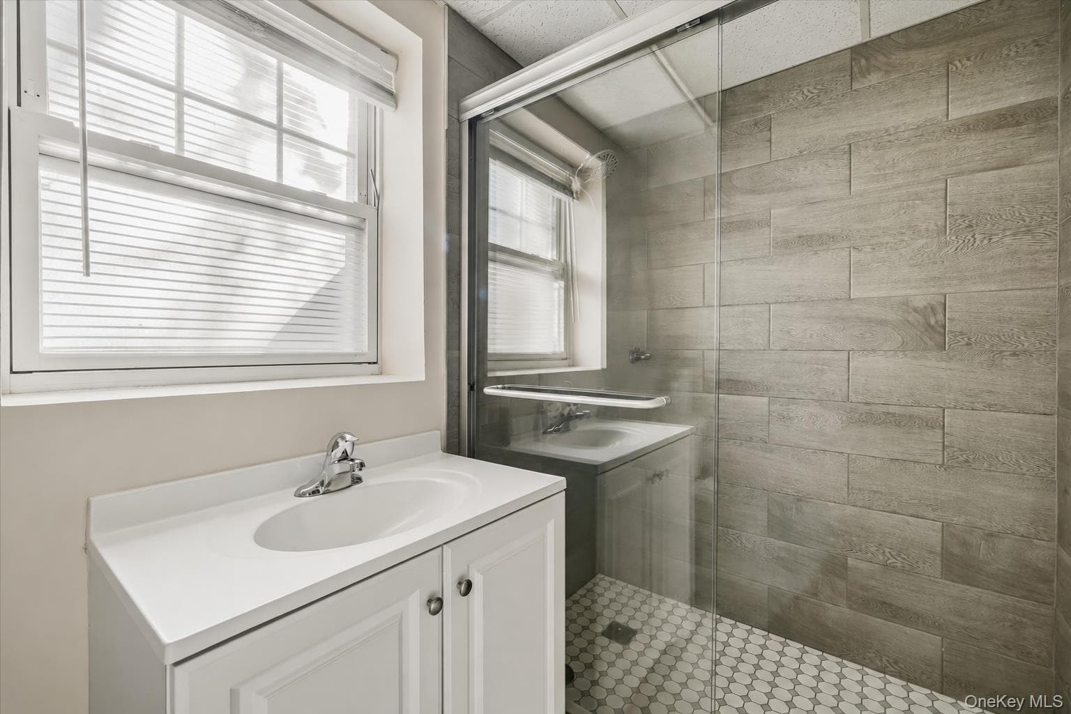 72 Virginia Avenue thumbnail 23