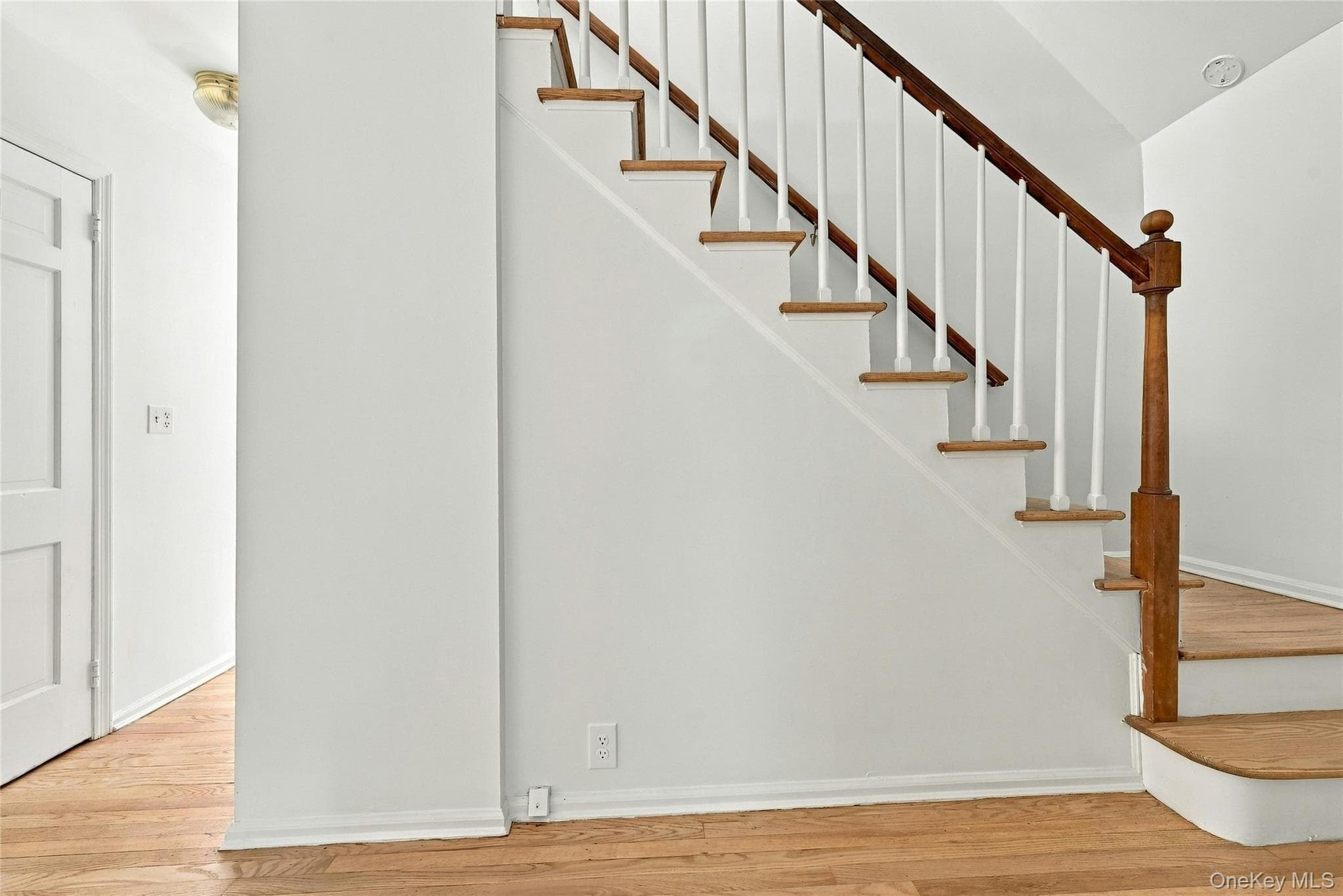 15 Shore Oaks Drive thumbnail 3
