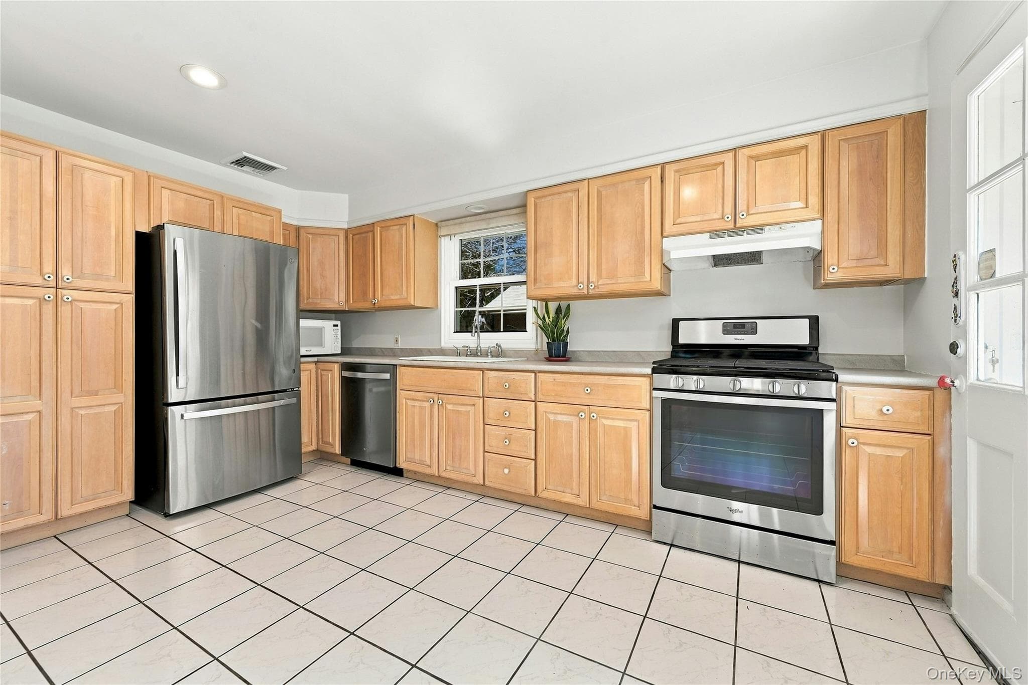 15 Shore Oaks Drive thumbnail 10