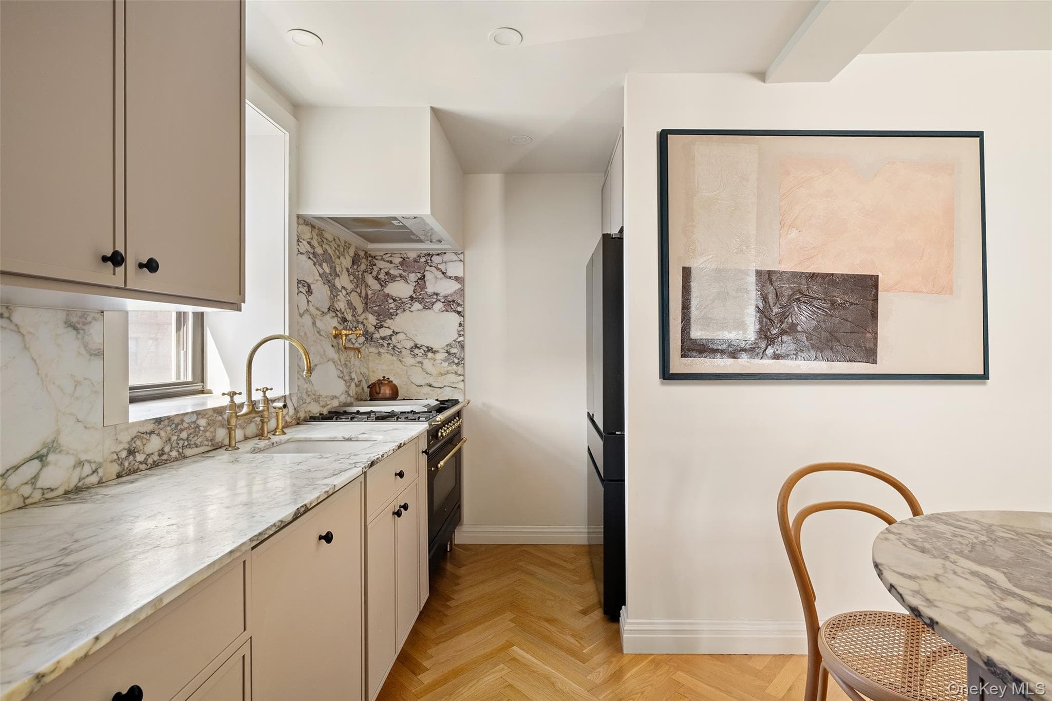 7423 Ridge Boulevard Unit: 4E thumbnail 3