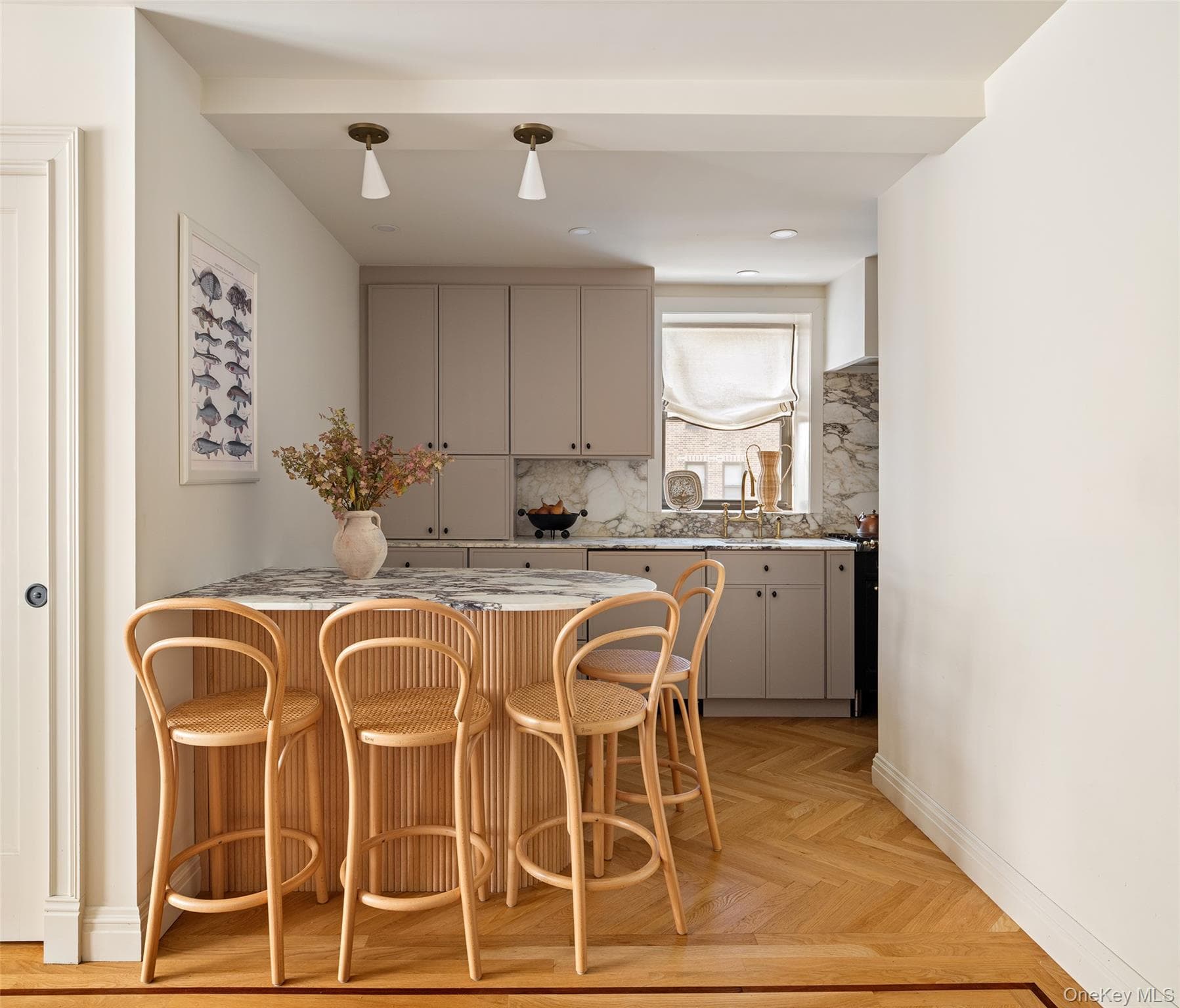 7423 Ridge Boulevard Unit: 4E thumbnail 2