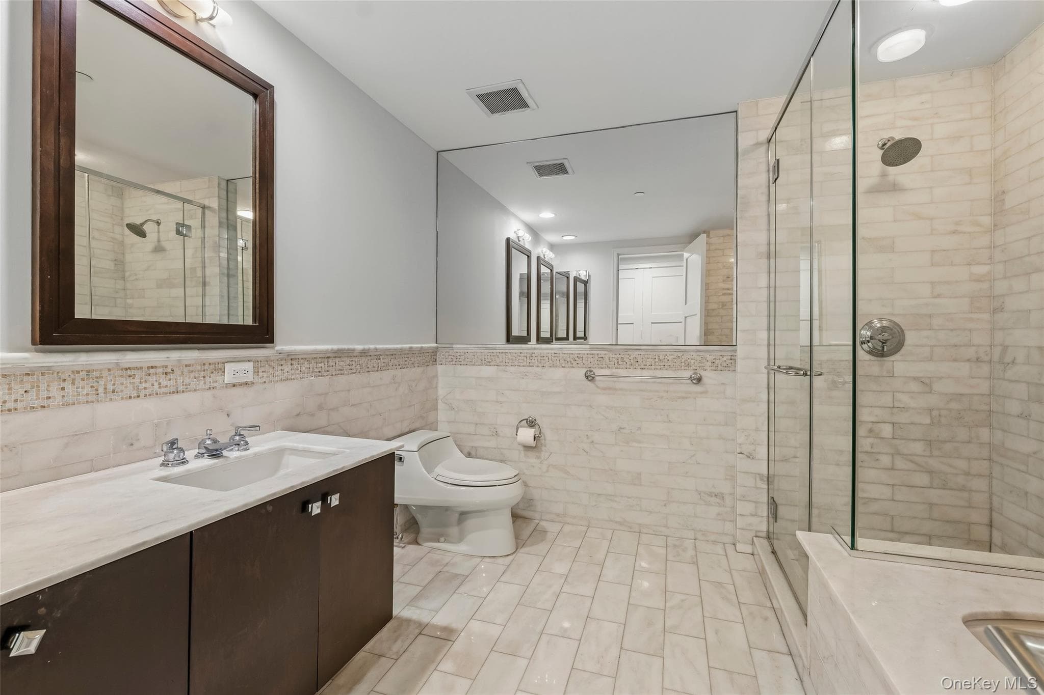 1 Renaissance Square Unit: V6G thumbnail 9